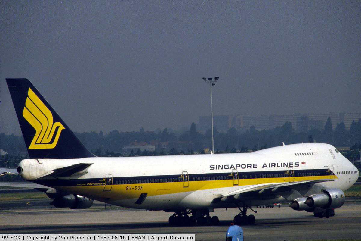 9V-SQK, 1979 Boeing 747-212B C/N 21936, Singapore Airlines Boeing 747-212B taxiing at Schiphol airport, the Netherlands, 1983