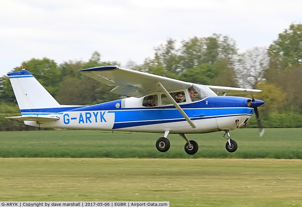 G-ARYK, 1962 Cessna 172C Skyhawk C/N 17249288, An arrival