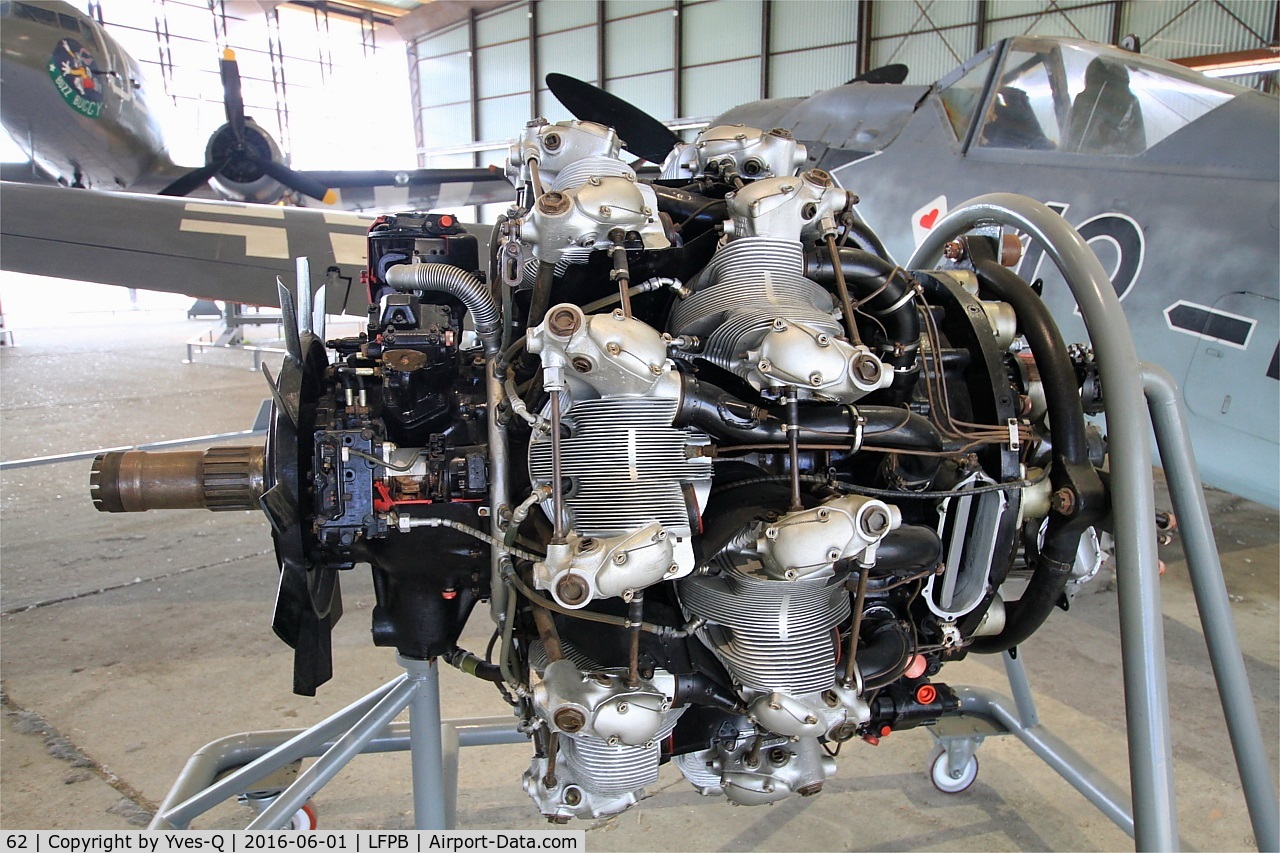 62, SNCAC NC.900 (Focke Wulf Fw.190) C/N 62, BMW 801-D2 engine of SNCAC NC.900 (Focke Wulf Fw.190), Air & Space Museum Paris-Le Bourget (LFPB)