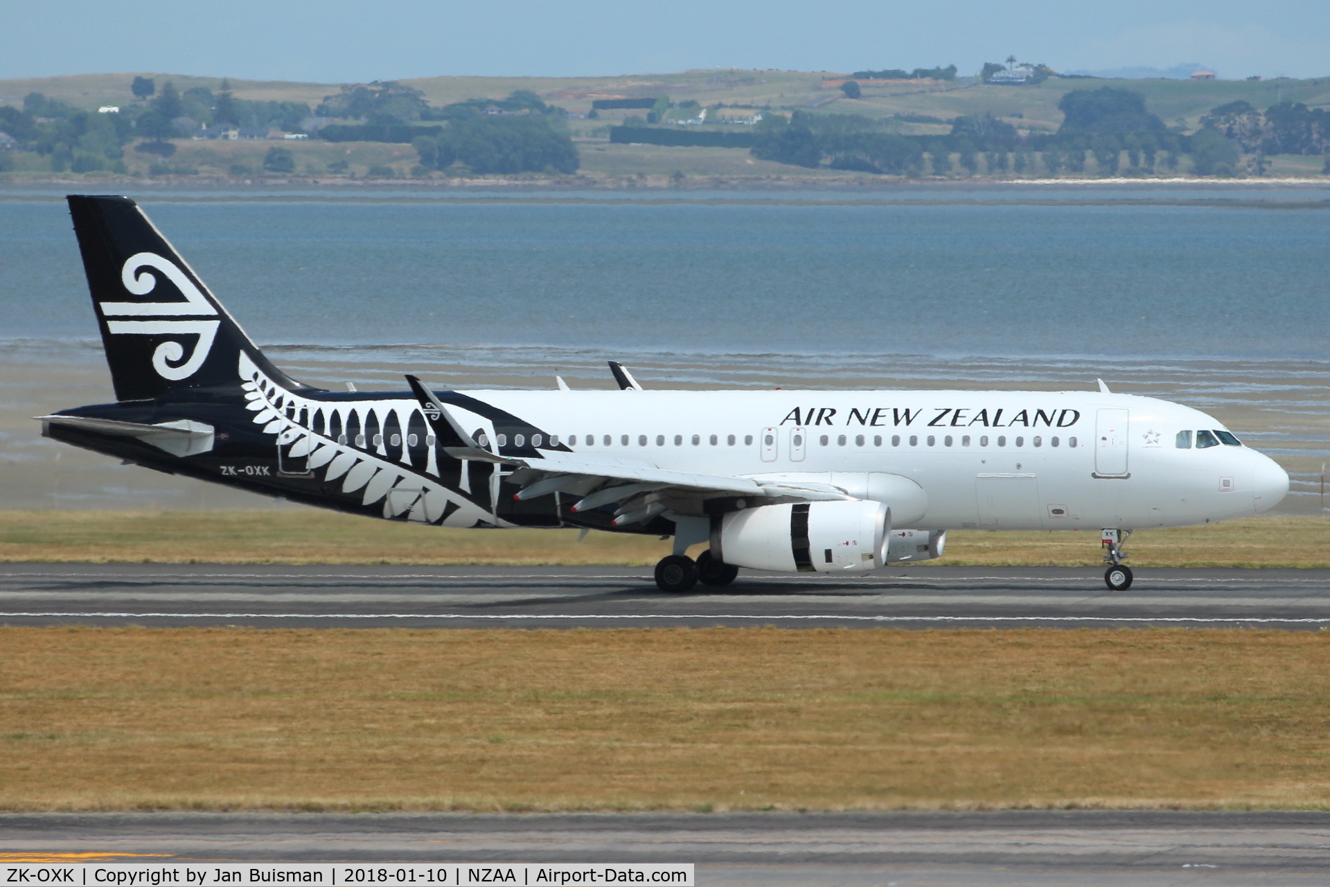 ZK-OXK, 2015 Airbus A320-232 C/N 6706, Air New Zealand