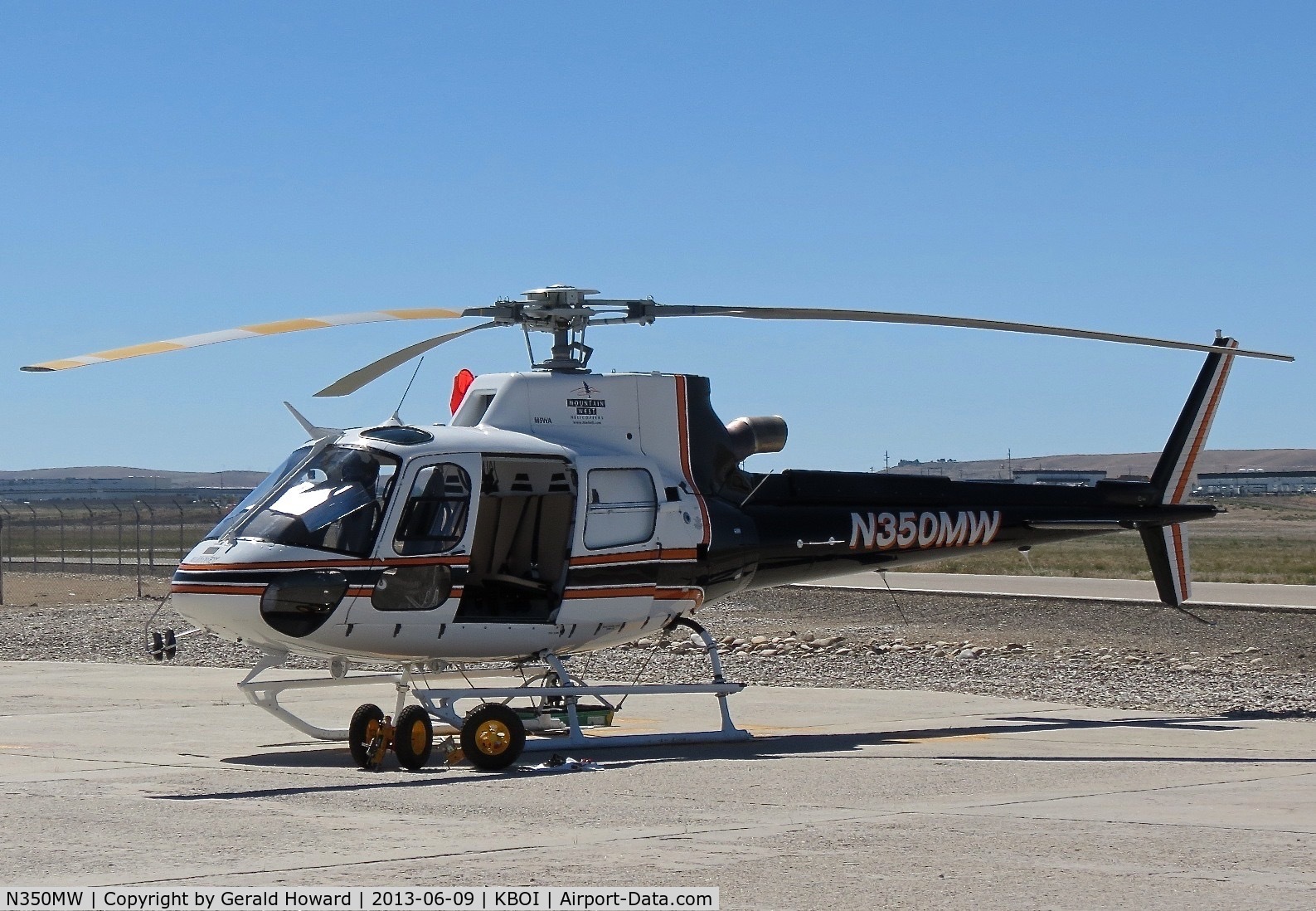 N350MW, 2012 Eurocopter AS-350B-3 Ecureuil Ecureuil C/N 7478, Parked on the BLM ramp.