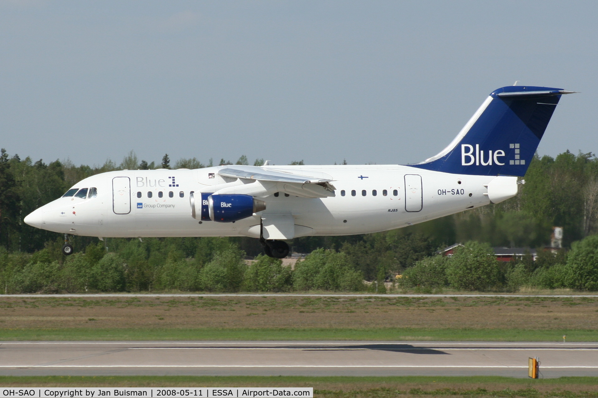 OH-SAO, 2002 BAE Systems Avro 146-RJ85 C/N E.2393, Blue1
