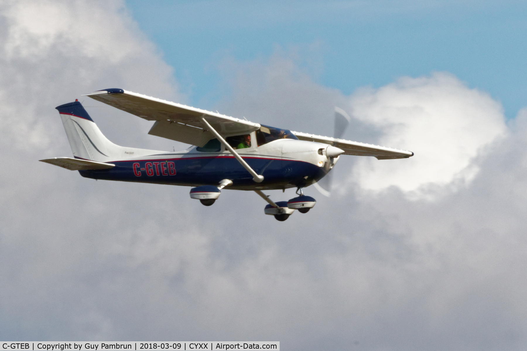 C-GTEB, 1973 Cessna 182P Skylane C/N 18262171, Landing