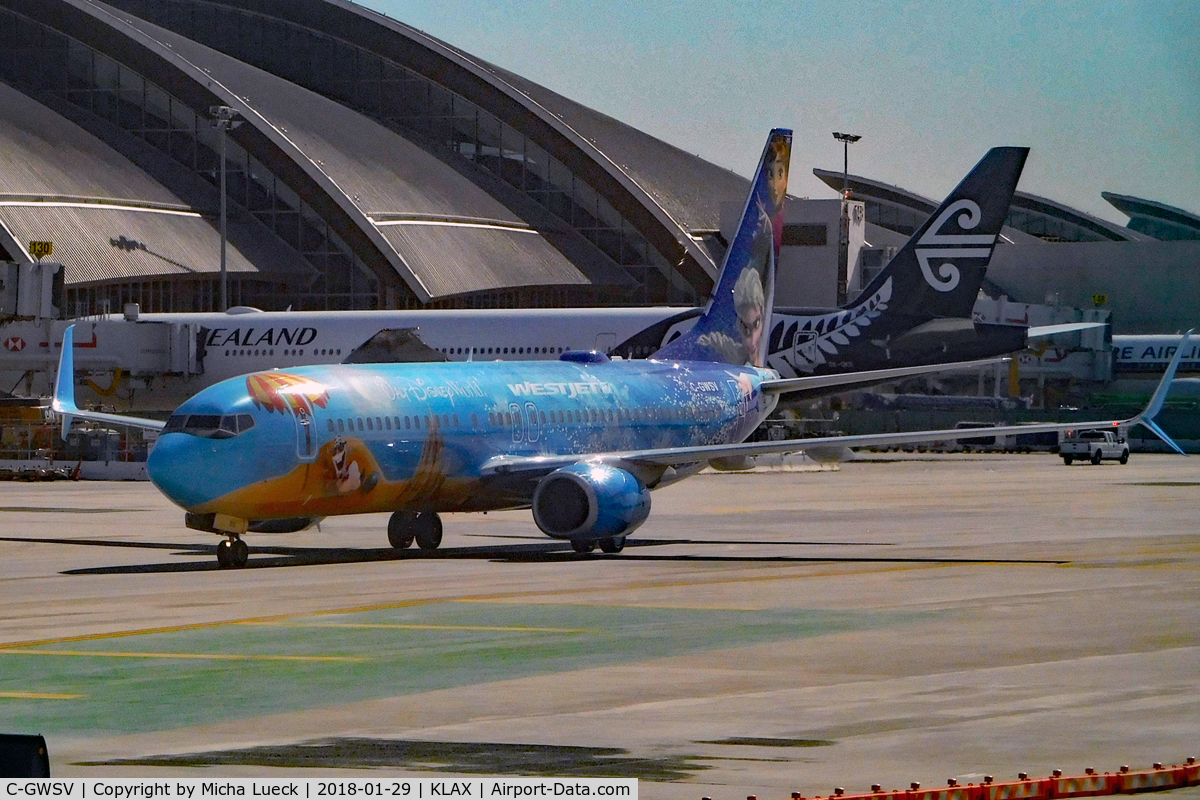 C-GWSV, 2009 Boeing 737-8CT C/N 37158, At LAX