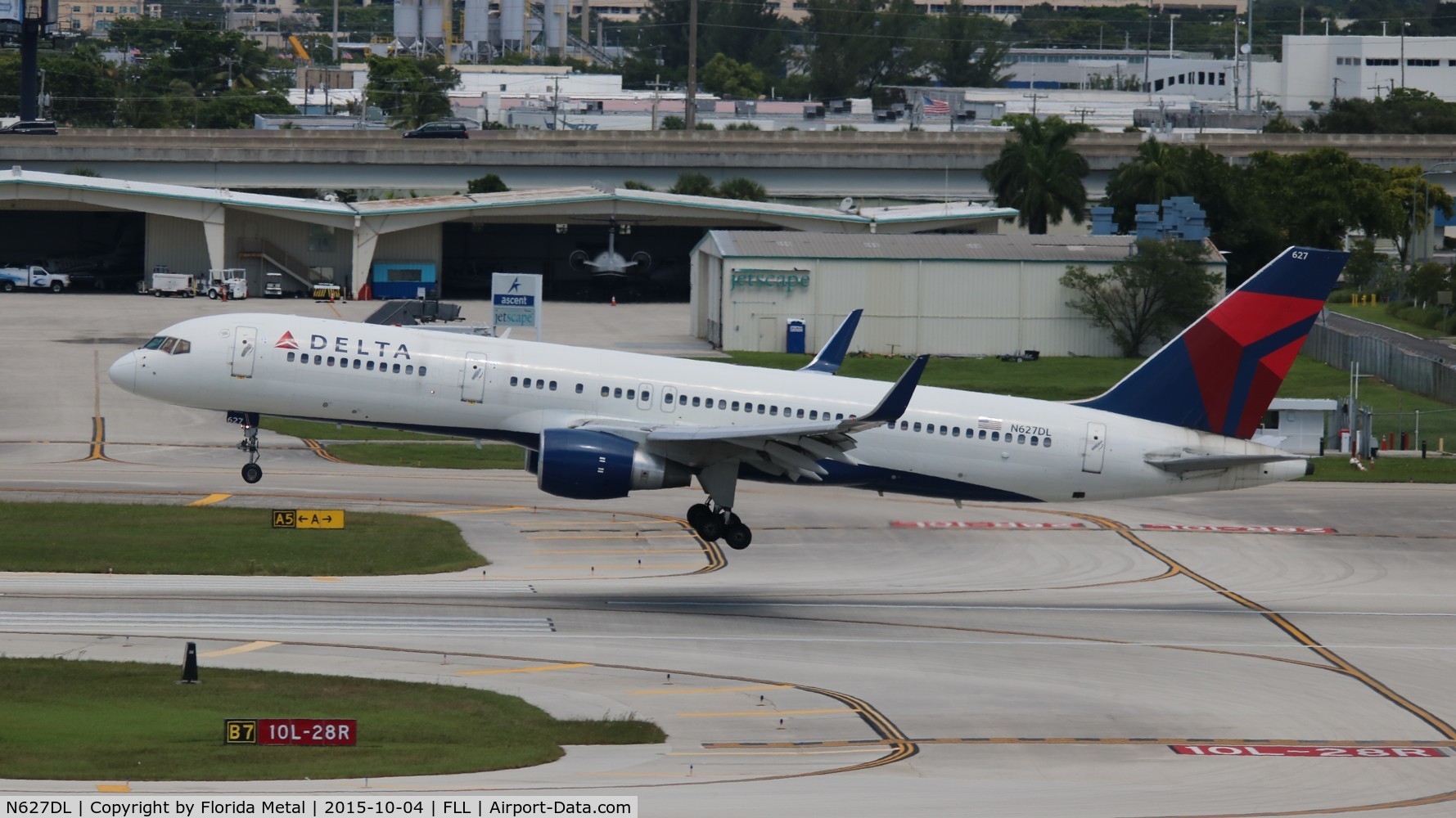 N627DL, 1987 Boeing 757-232 C/N 22917, Delta