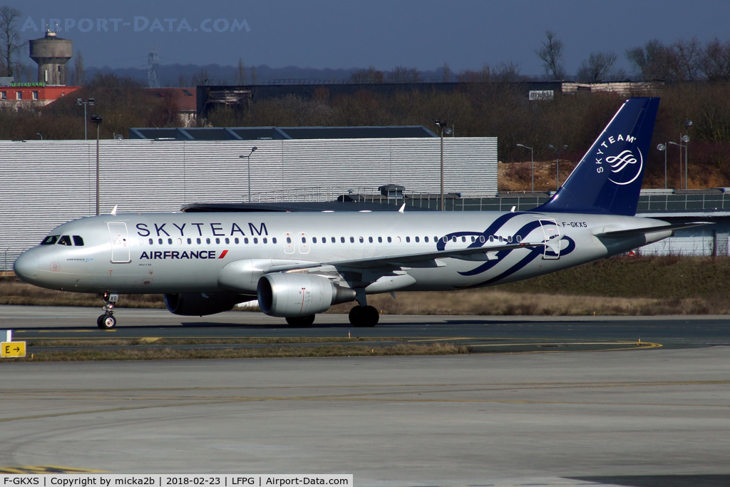 F-GKXS, 2009 Airbus A320-214 C/N 3825, Taxiing