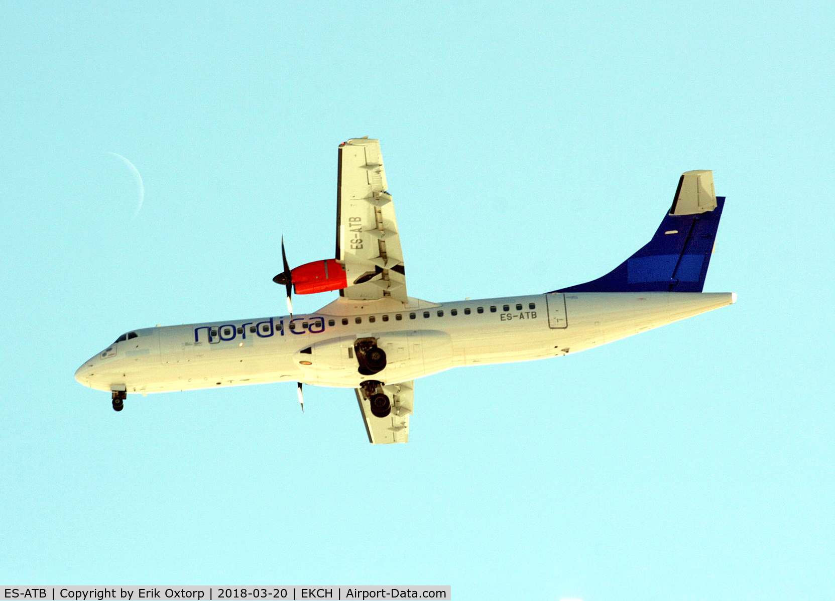 ES-ATB, 2012 ATR 72-600 (72-212A) C/N 1028, ES-ATB in basic SAS c/s with Nordica titles.
Landing rw 04R