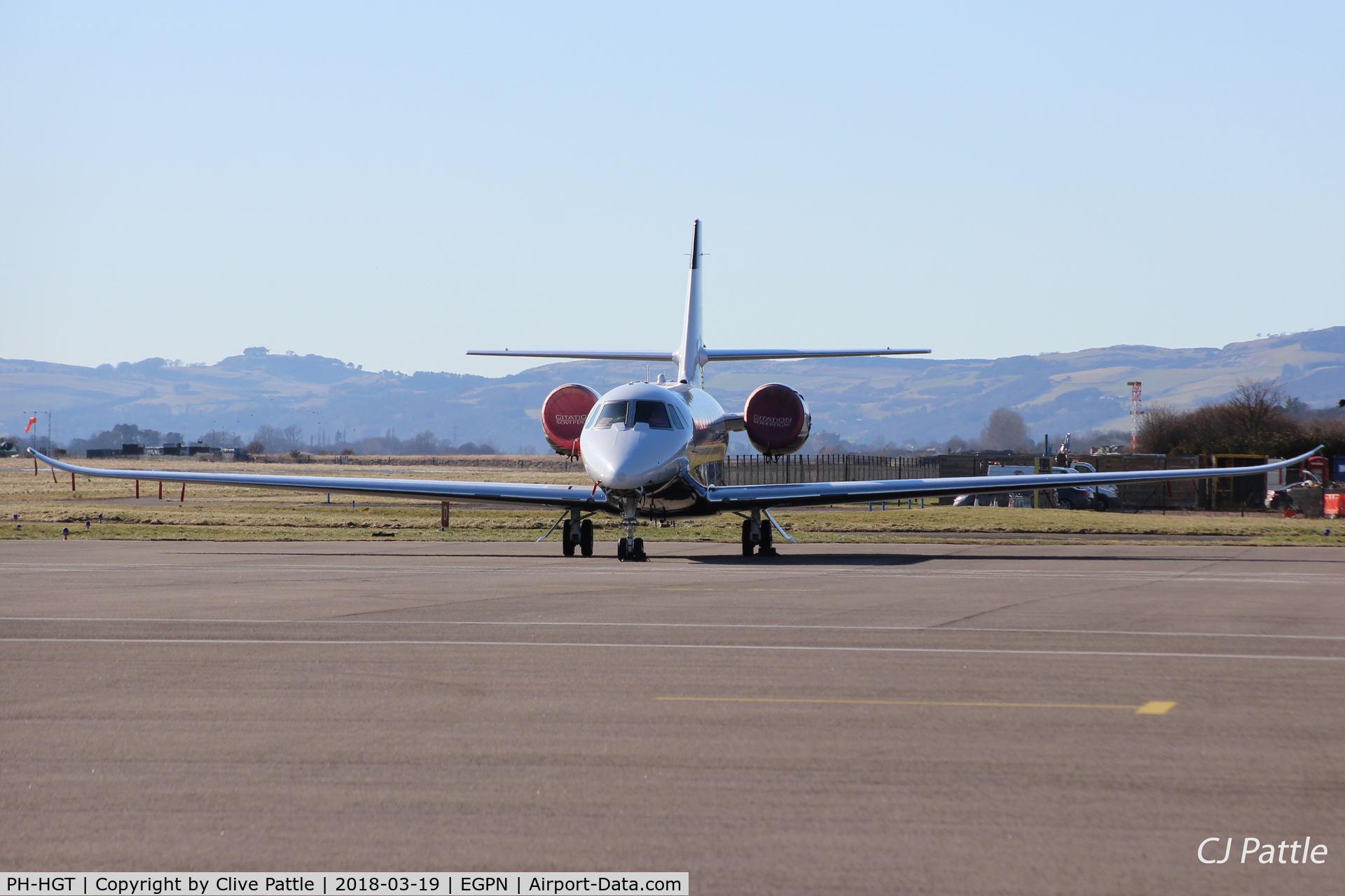 PH-HGT, 2014 Cessna 680 Citation Sovereign+ C/N 680-0530, On the ramp at Dundee