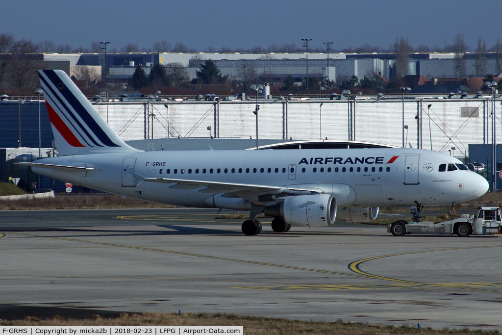 F-GRHS, 2001 Airbus A319-111 C/N 1444, Taxiing