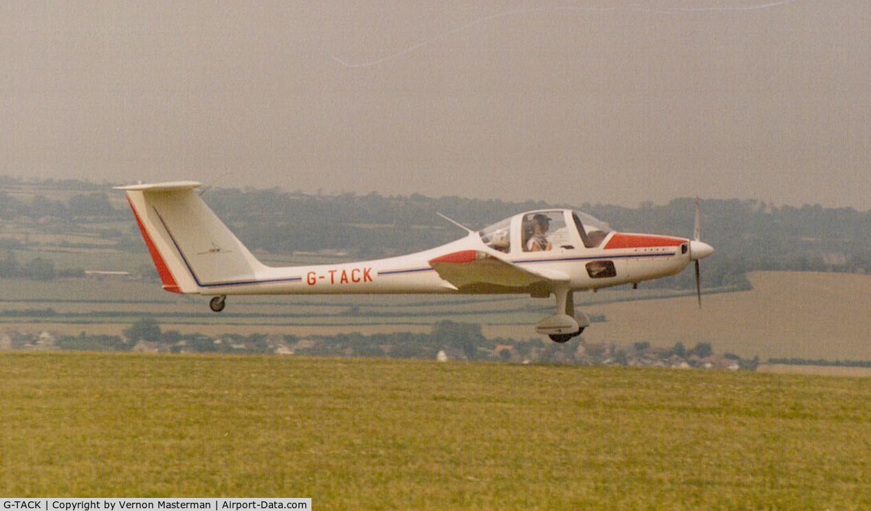 G-TACK, 1984 Grob G-109B C/N 6279, Compton Abbas c 1995