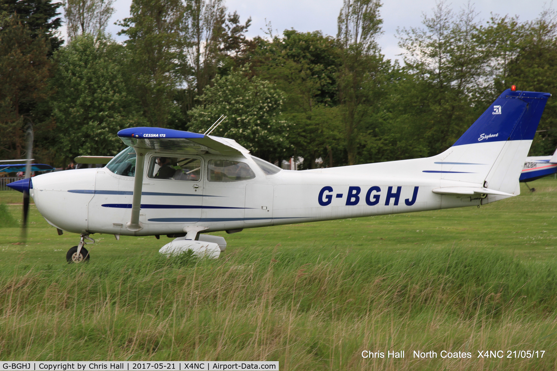 G-BGHJ, 1979 Reims F172N Skyhawk C/N 1777, North Coates Summer fly in