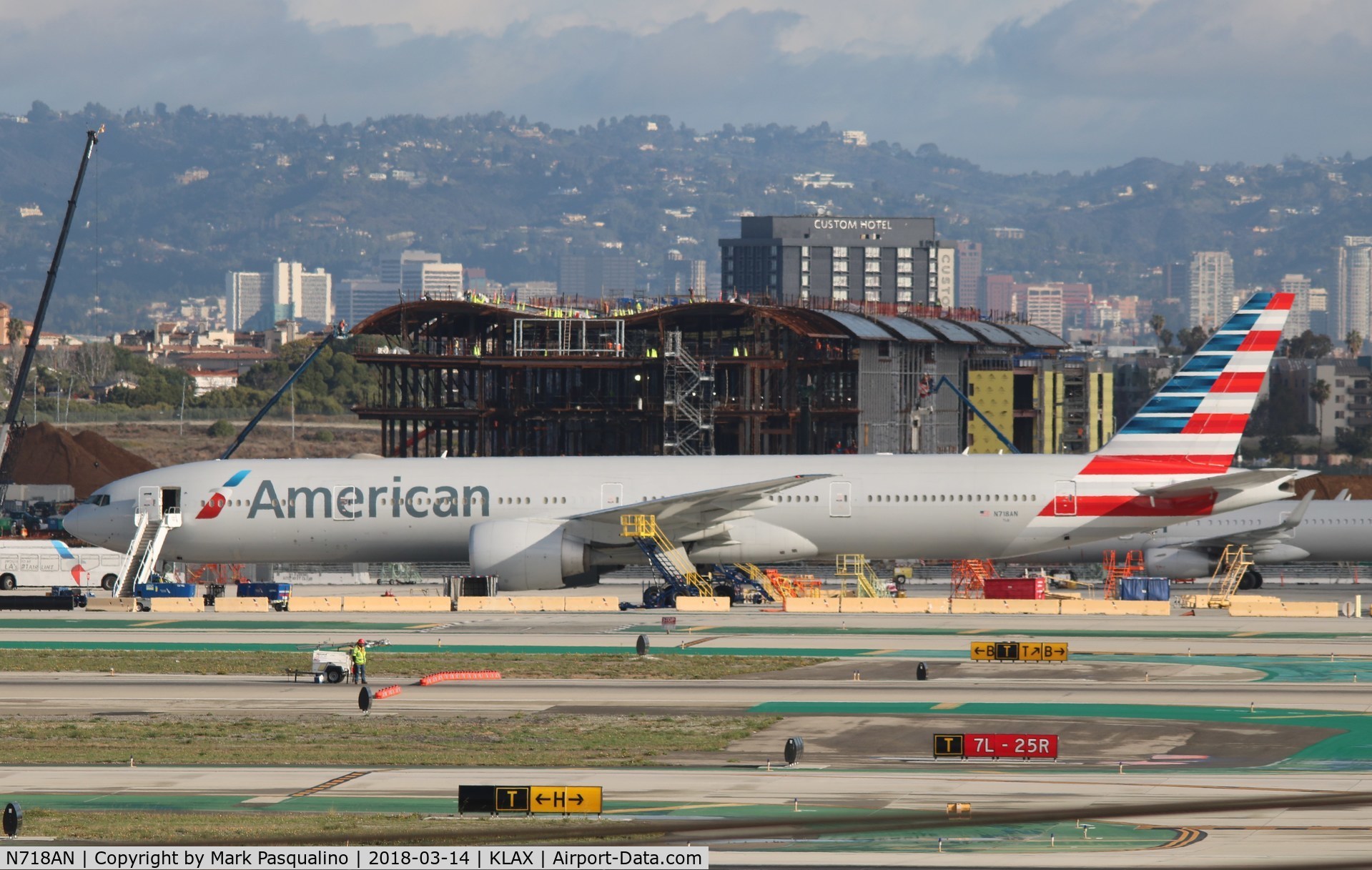 N718AN, 2012 Boeing 777-323/ER C/N 41665, Boeing 777-300ER