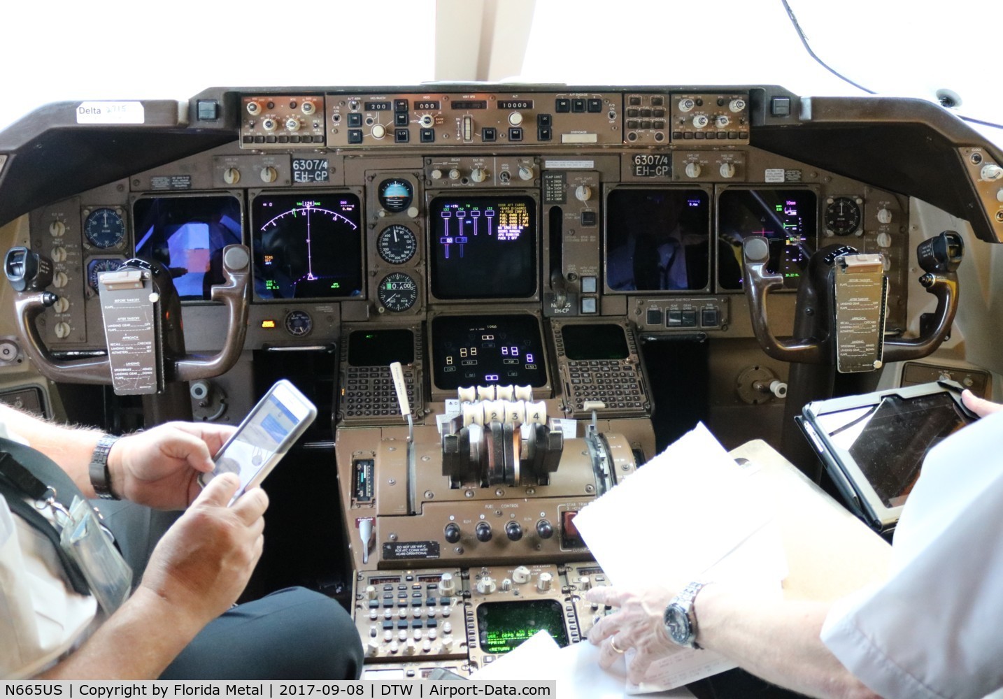 N665US, 1989 Boeing 747-451 C/N 23820, Delta