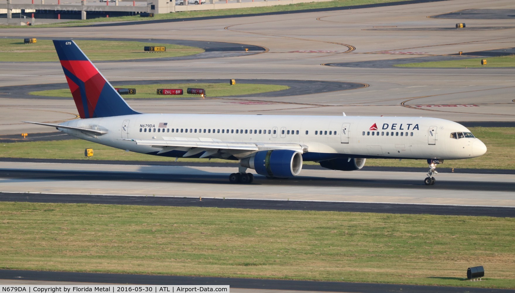 N679DA, 1992 Boeing 757-232 C/N 26955, Delta