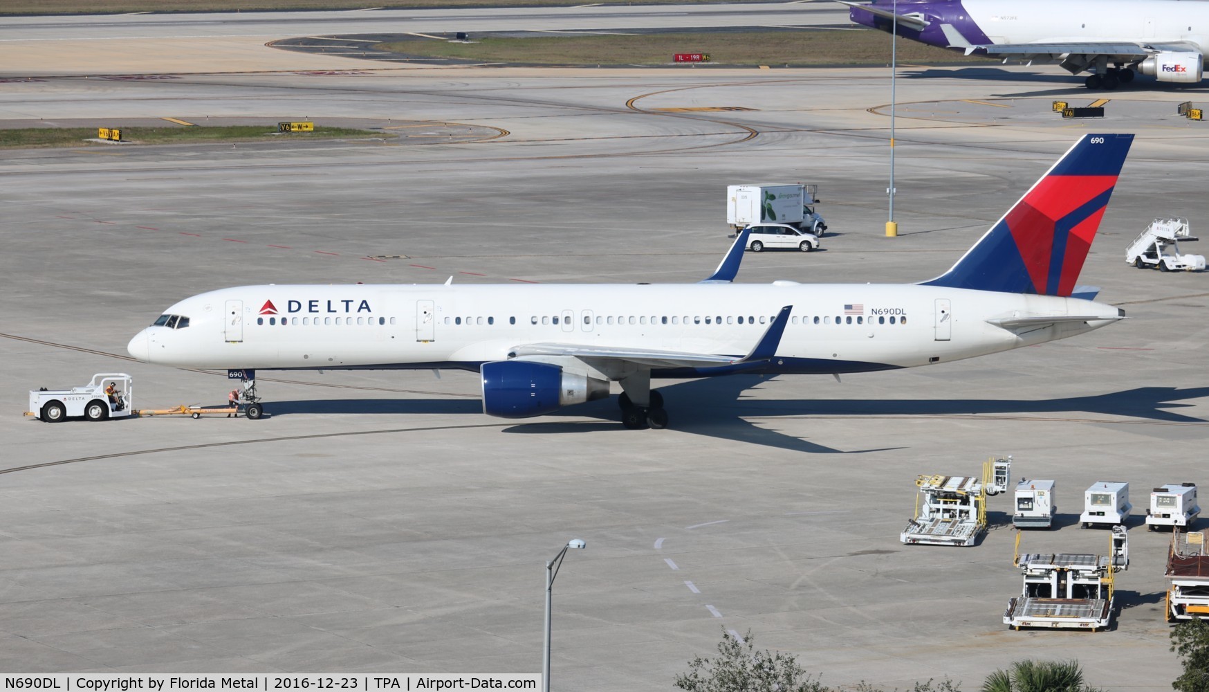 N690DL, 1998 Boeing 757-232 C/N 27585, Delta