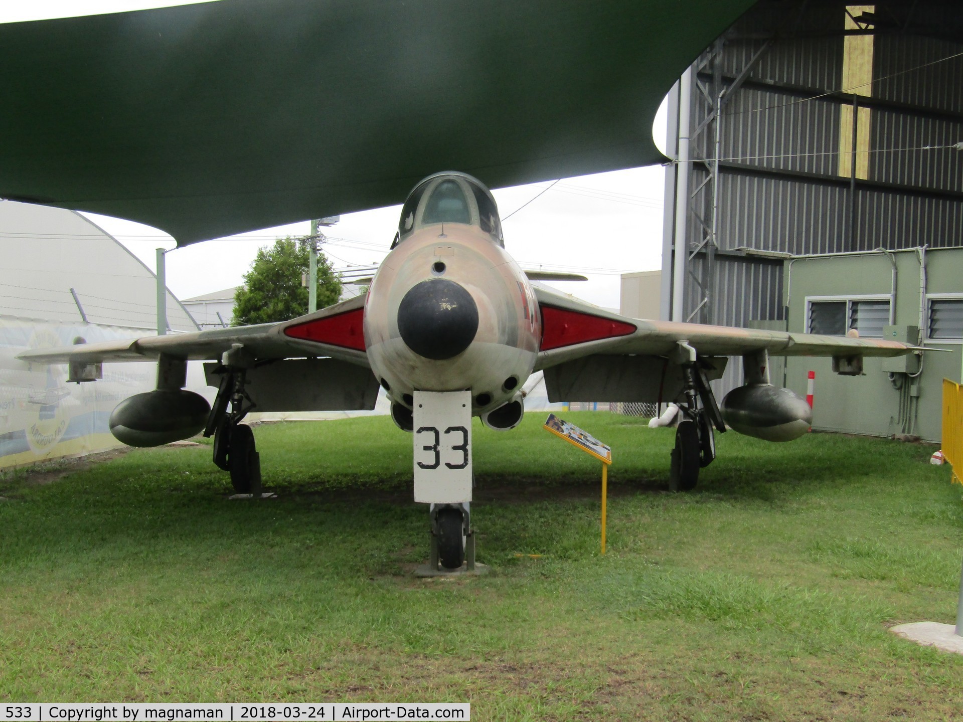 533, Hawker Hunter FGA.74B C/N 41H/679972, At Caloundra Museum - SAF example