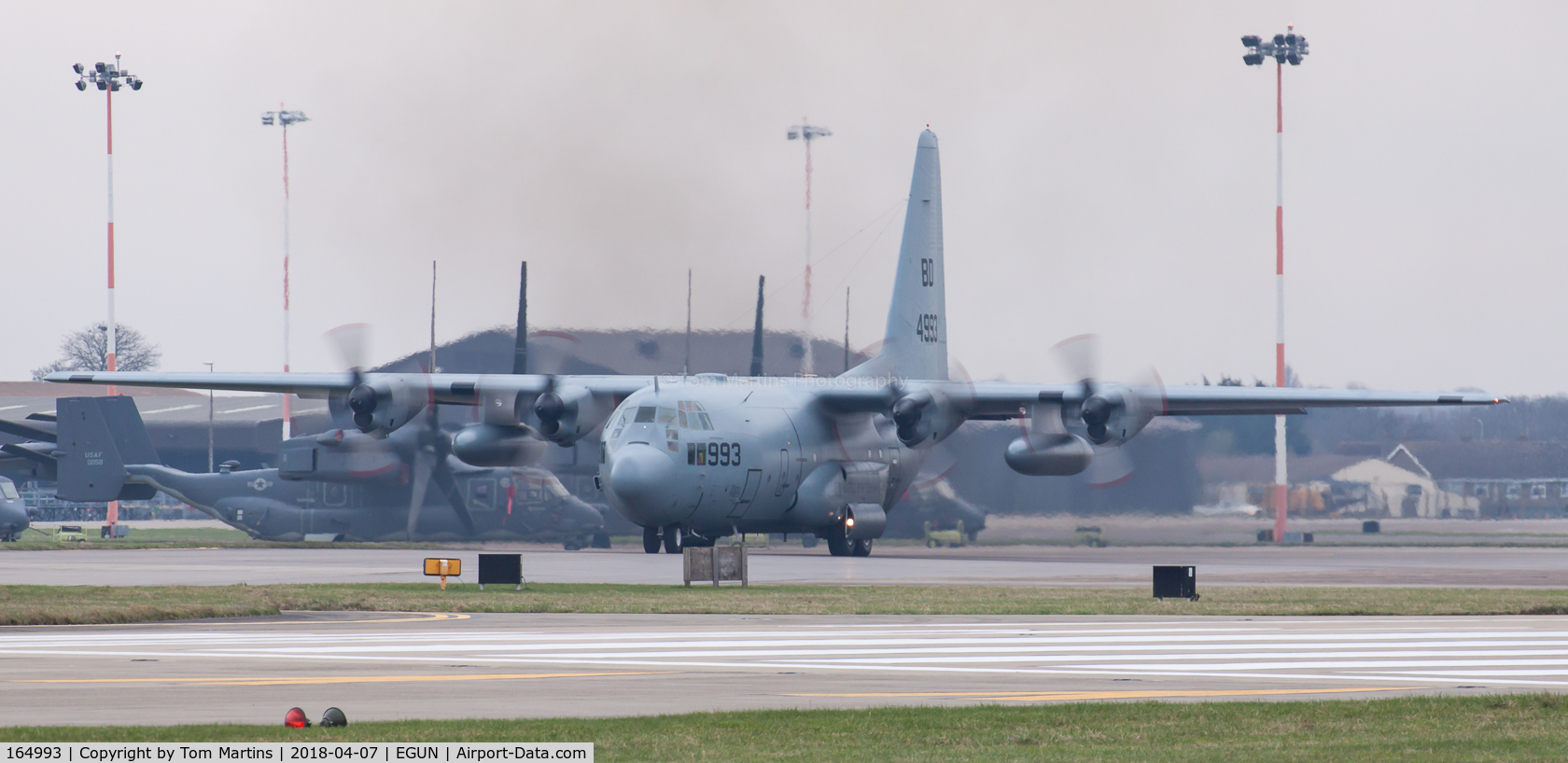 164993, 1992 Lockheed KC-130T Hercules C/N 382-5298, 164993 awaiting departure at Mildenhall