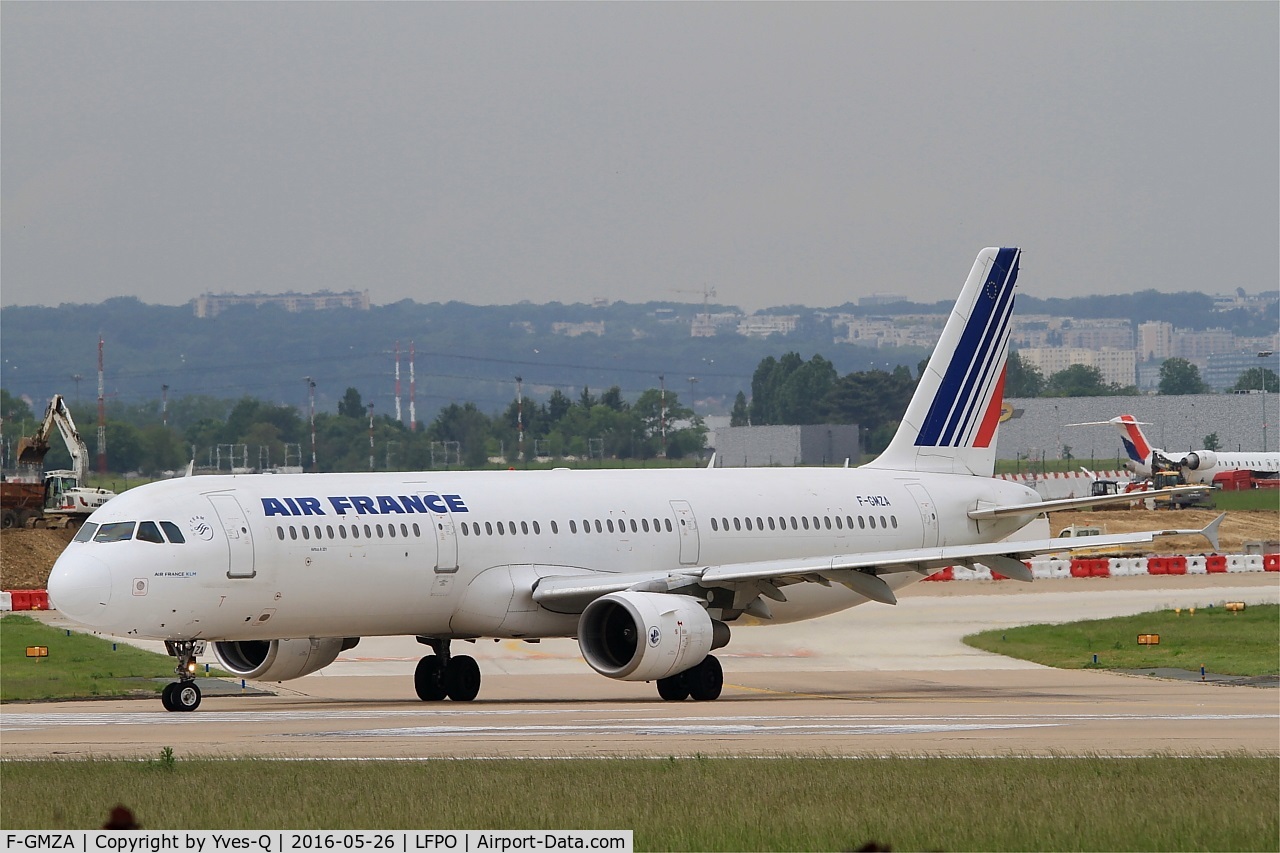 F-GMZA, 1994 Airbus A321-111 C/N 498, Airbus A321-111, Lining up rwy 08, Paris Orly airport (LFPO-ORY)