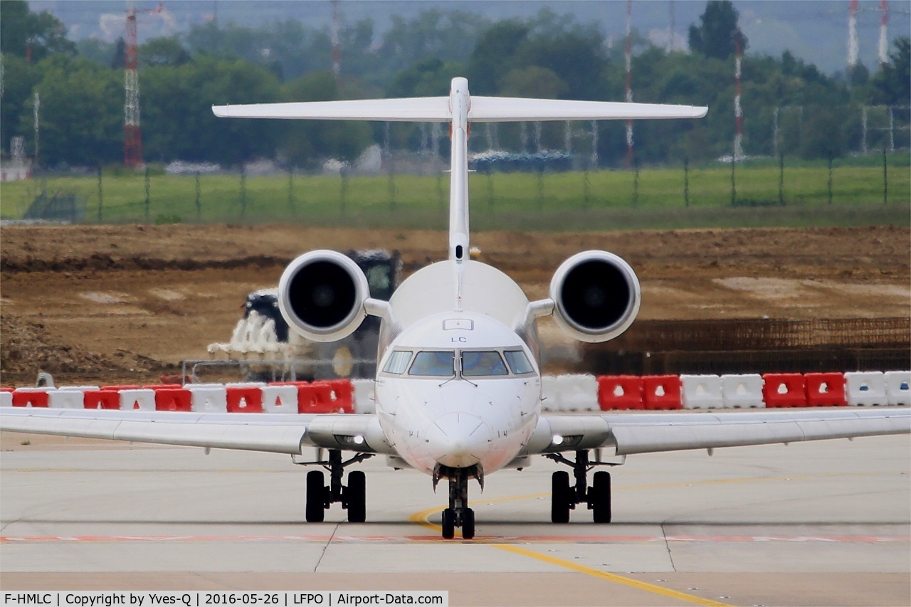 F-HMLC, 2010 Bombardier CRJ-1000EL NG (CL-600-2E25) C/N 19006, Bombardier CRJ-1000EL NG, Holding point rwy 08, Paris-Orly airport (LFPO-ORY)