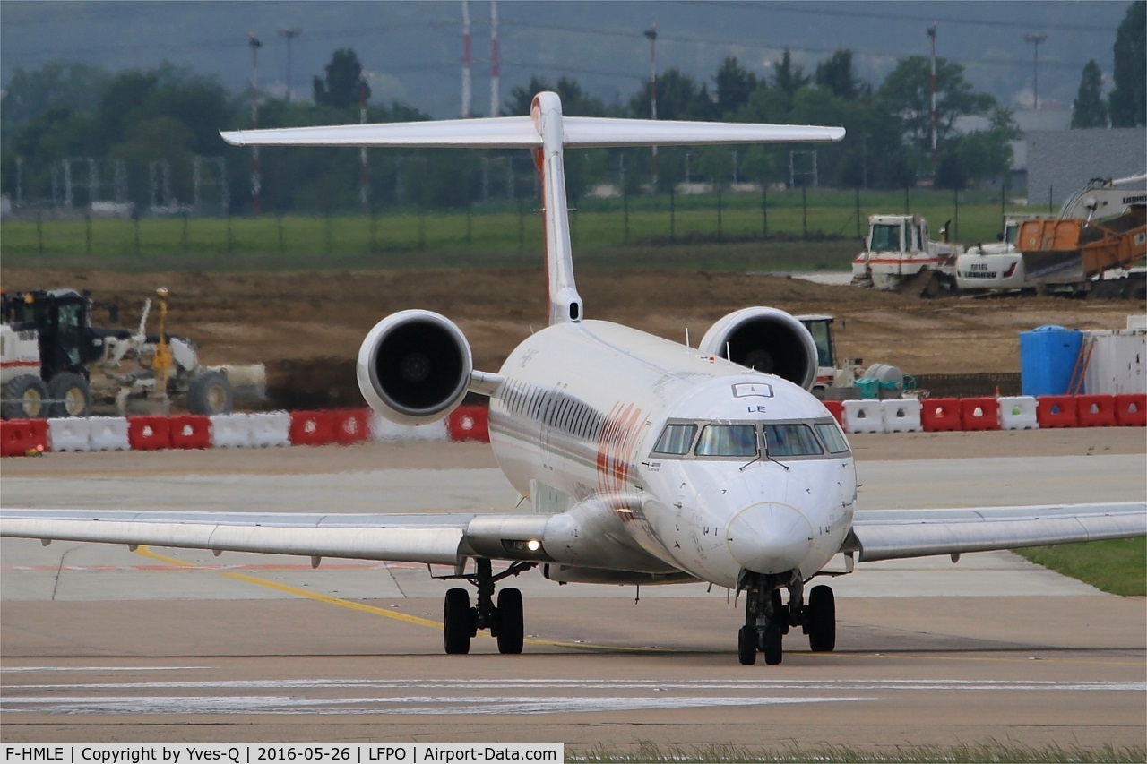 F-HMLE, 2010 Bombardier CRJ-1000EL NG (CL-600-2E25) C/N 19009, Bombardier CRJ-1000EL NG, Lining up rwy 08, Paris-Orly airport (LFPO-ORY)