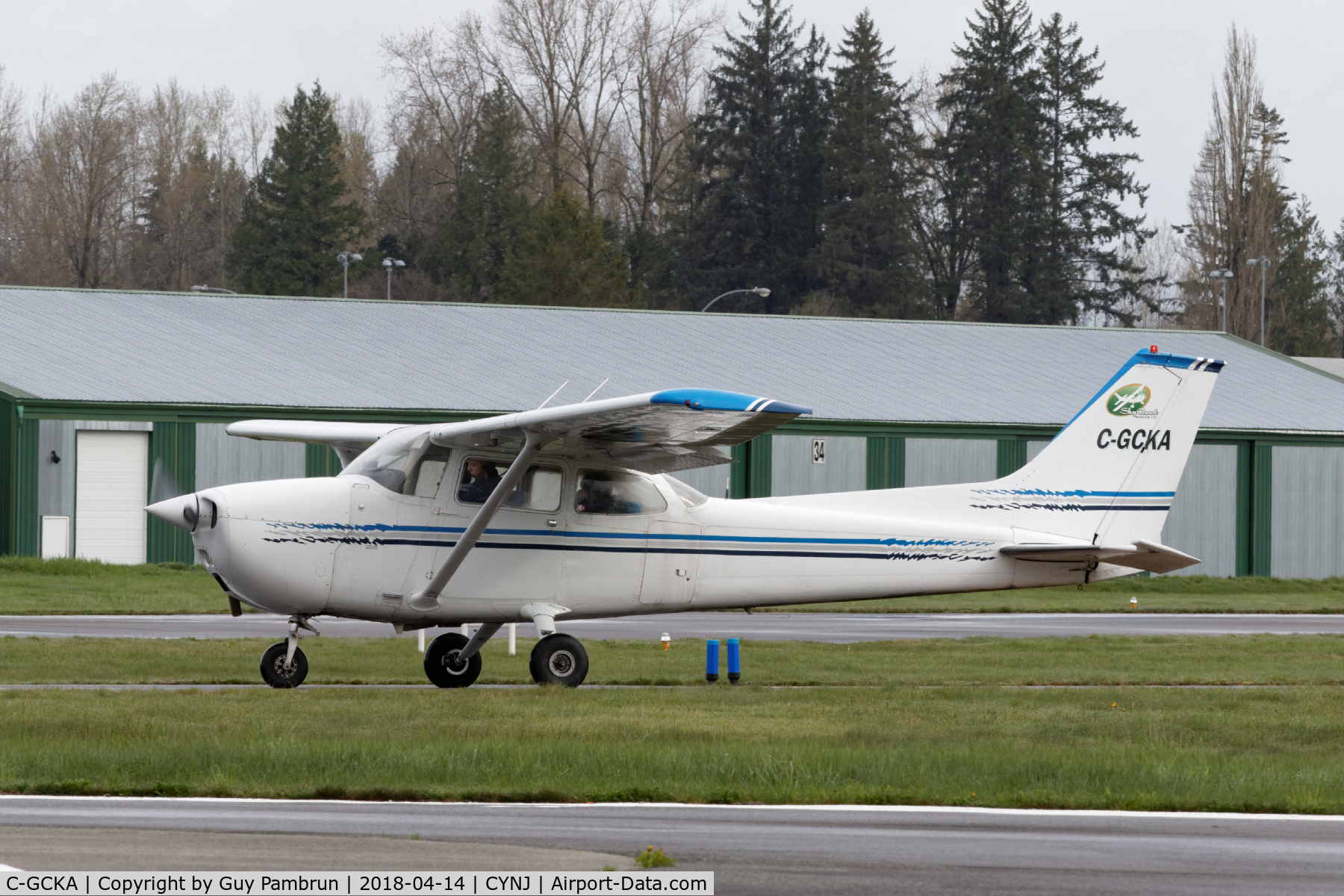 C-GCKA, 1974 Cessna 172M C/N 17264714, Ready to depart