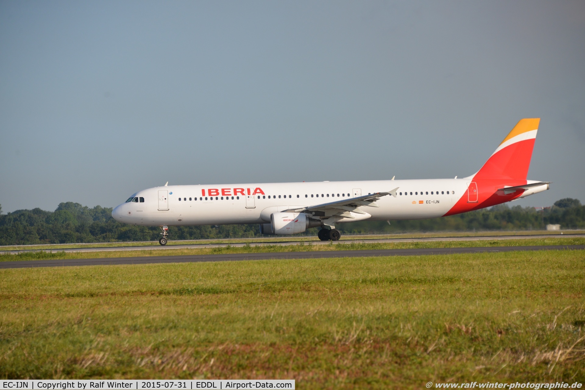 EC-IJN, 2002 Airbus A321-211 C/N 1836, Airbus A321-211 - IB IBE Iberia 'Merida' - 1836 - EC-IJN - 31.07.2015 - DUS