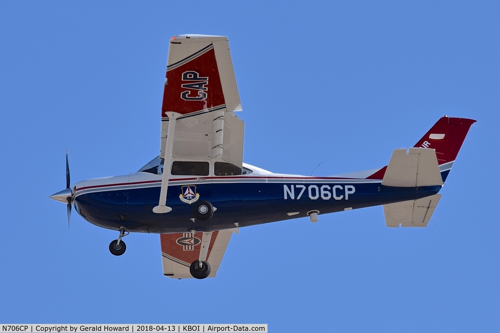N706CP, Cessna 182T Skylane C/N 18281704, Landing RWY 28L.