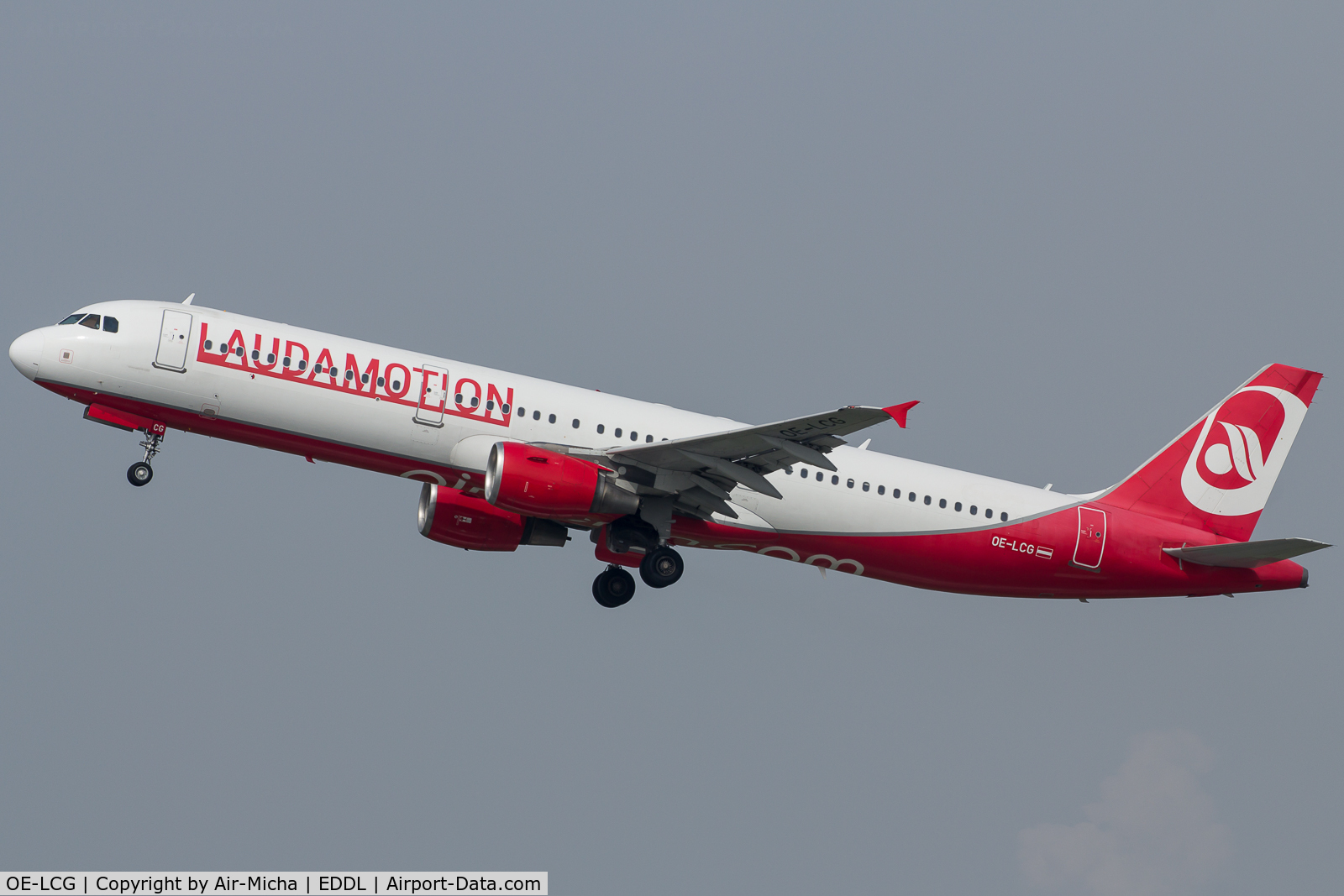 OE-LCG, 2003 Airbus A321-211 C/N 1988, LaudaMotion