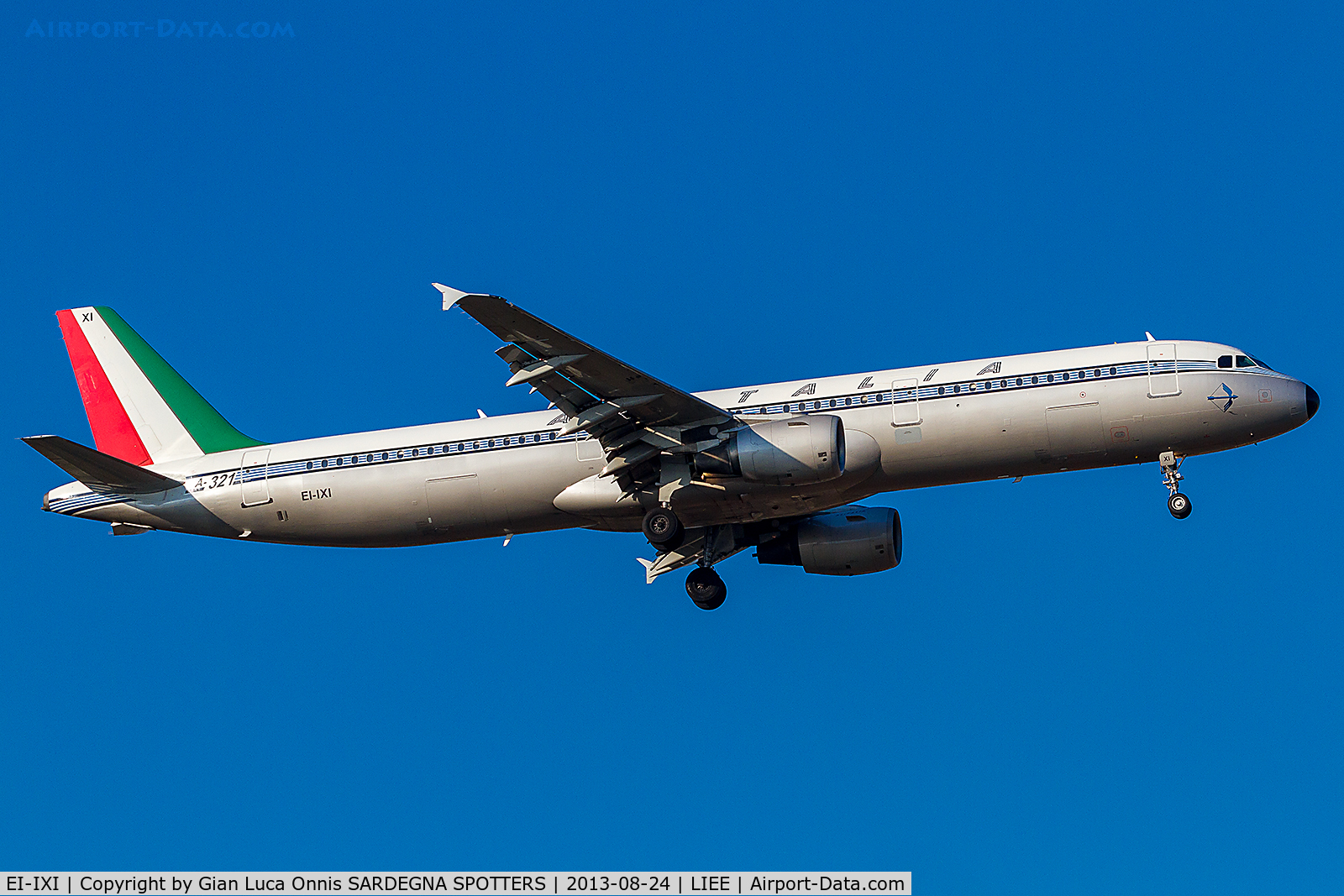 EI-IXI, 1994 Airbus A321-112 C/N 494, LANDING 14R