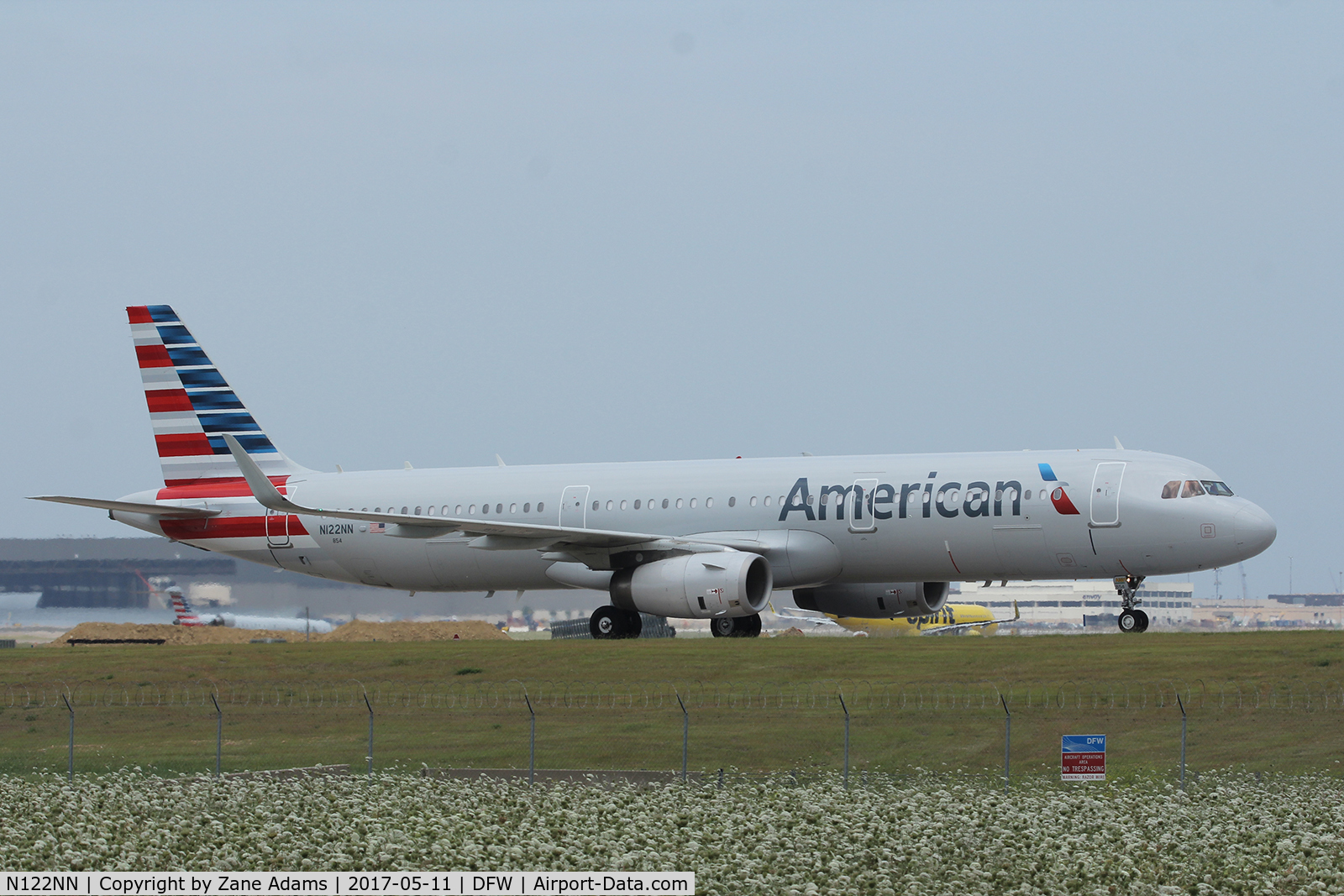 N122NN, 2014 Airbus A321-231 C/N 6252, Arriving at DFW Airport