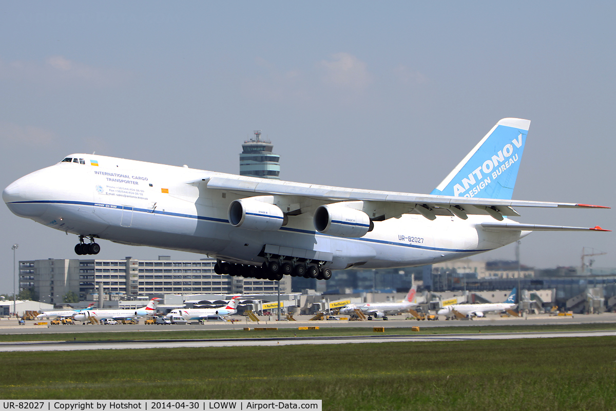UR-82027, 1990 Antonov An-124-100 Ruslan C/N 19530502288, Departing with the ATC Tower in the backdrop