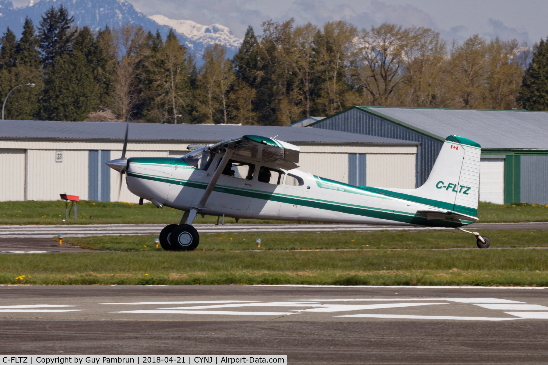 C-FLTZ, 1967 Cessna 180H Skywagon C/N 18051908, Departing