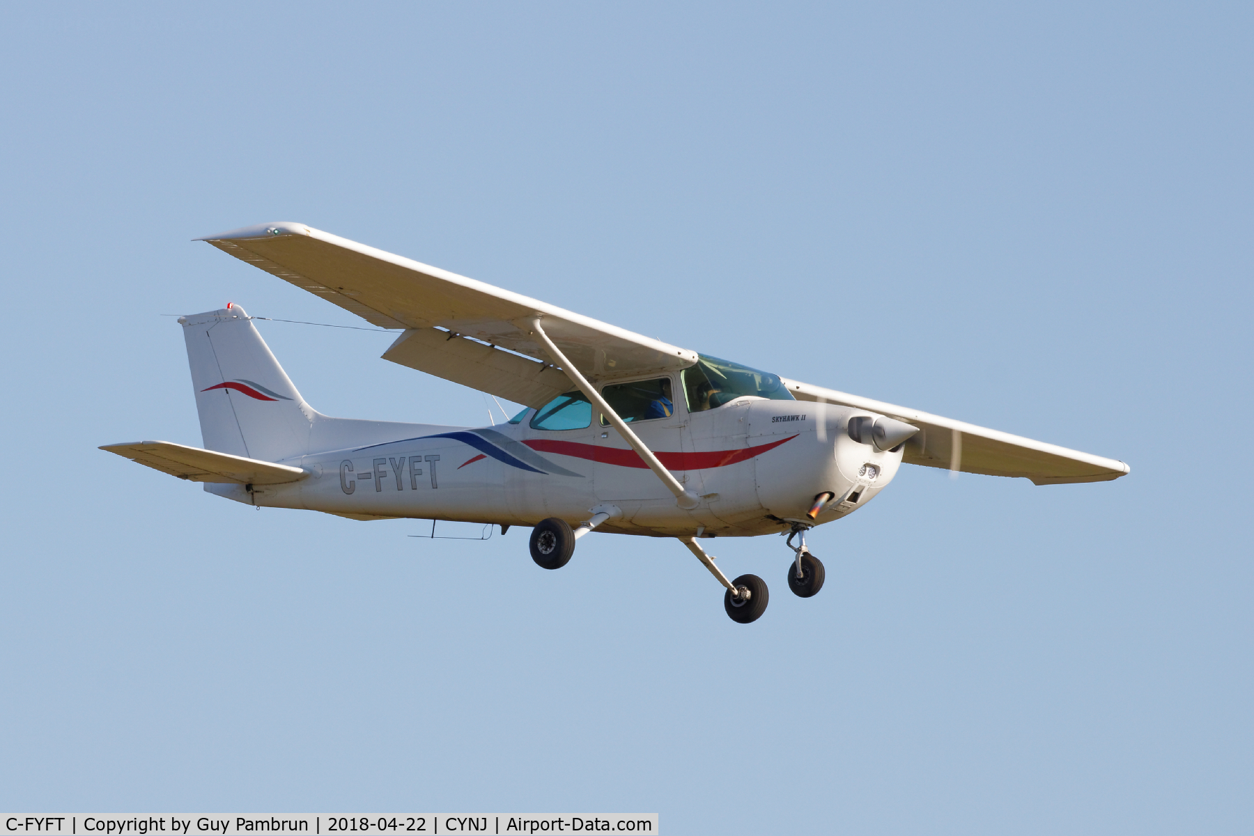 C-FYFT, 1979 Cessna 172N C/N 17272703, Landing