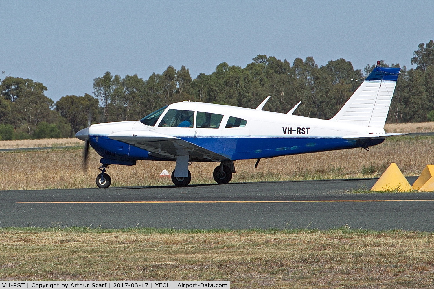 VH-RST, 1970 Piper PA-28R-200 Cherokee Arrow C/N 28R-35817, AAAA Fly in Echuca 2017