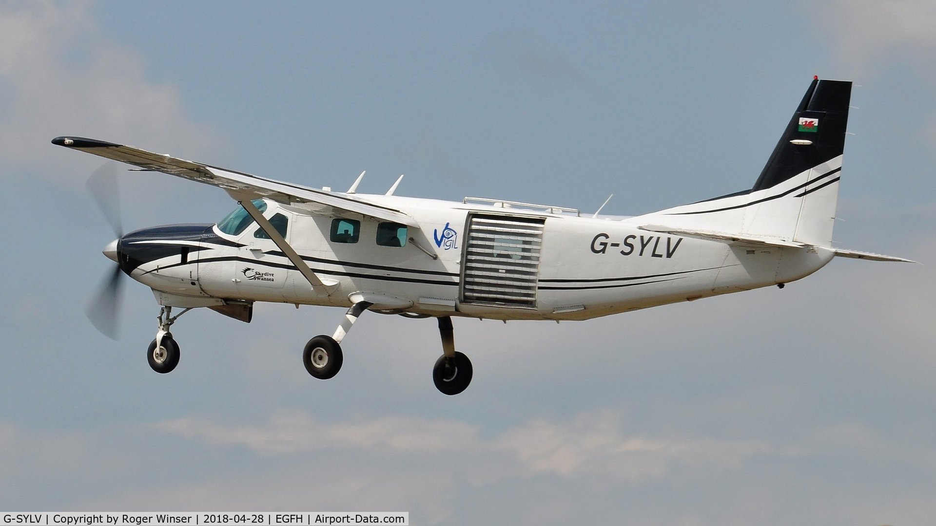 G-SYLV, 2002 Cessna 208B  Grand Caravan C/N 208B0936, Resident Grand Caravan operated by Skydive Swansea.