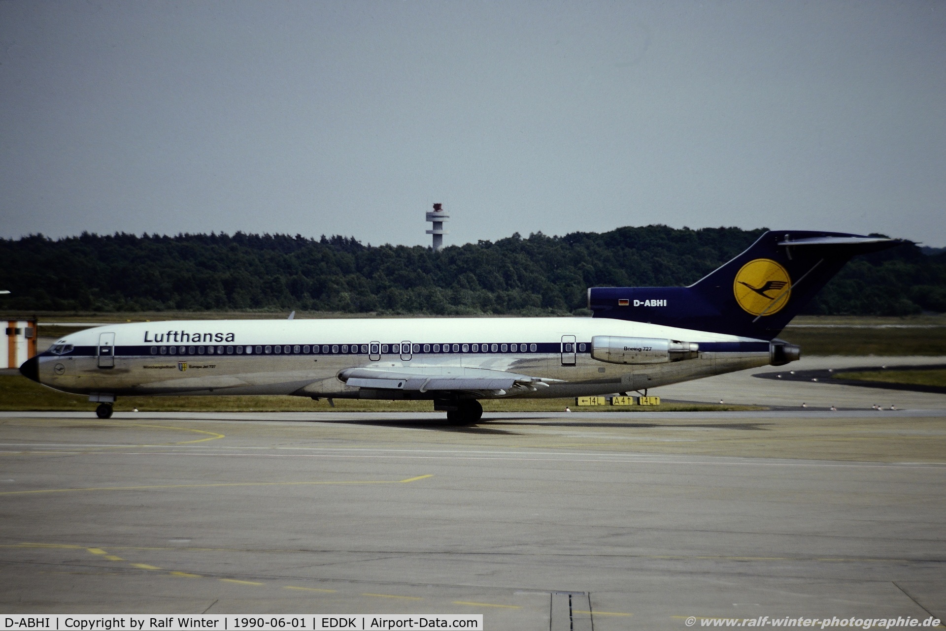 D-ABHI, 1972 Boeing 727-230 C/N 20560, Boeing 727-230 - LH Lufthansa 'Mönchengladbach' - D-ABHI - 01.06.1990 - CGN