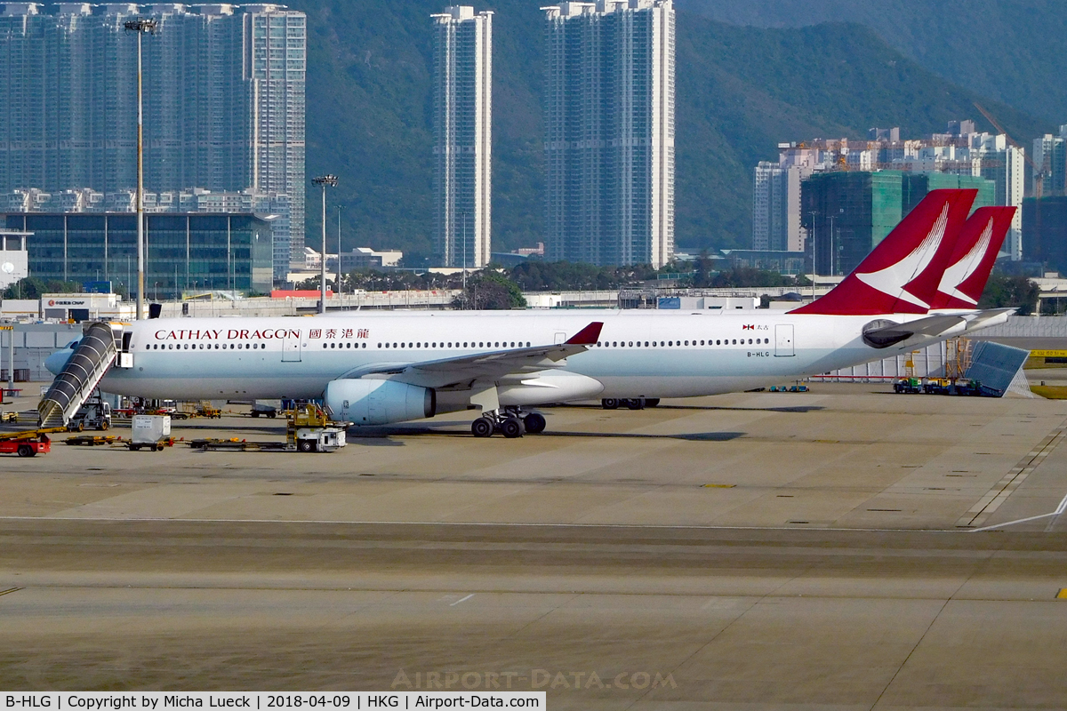 B-HLG, Airbus A330-342 C/N 118, At Hong Kong