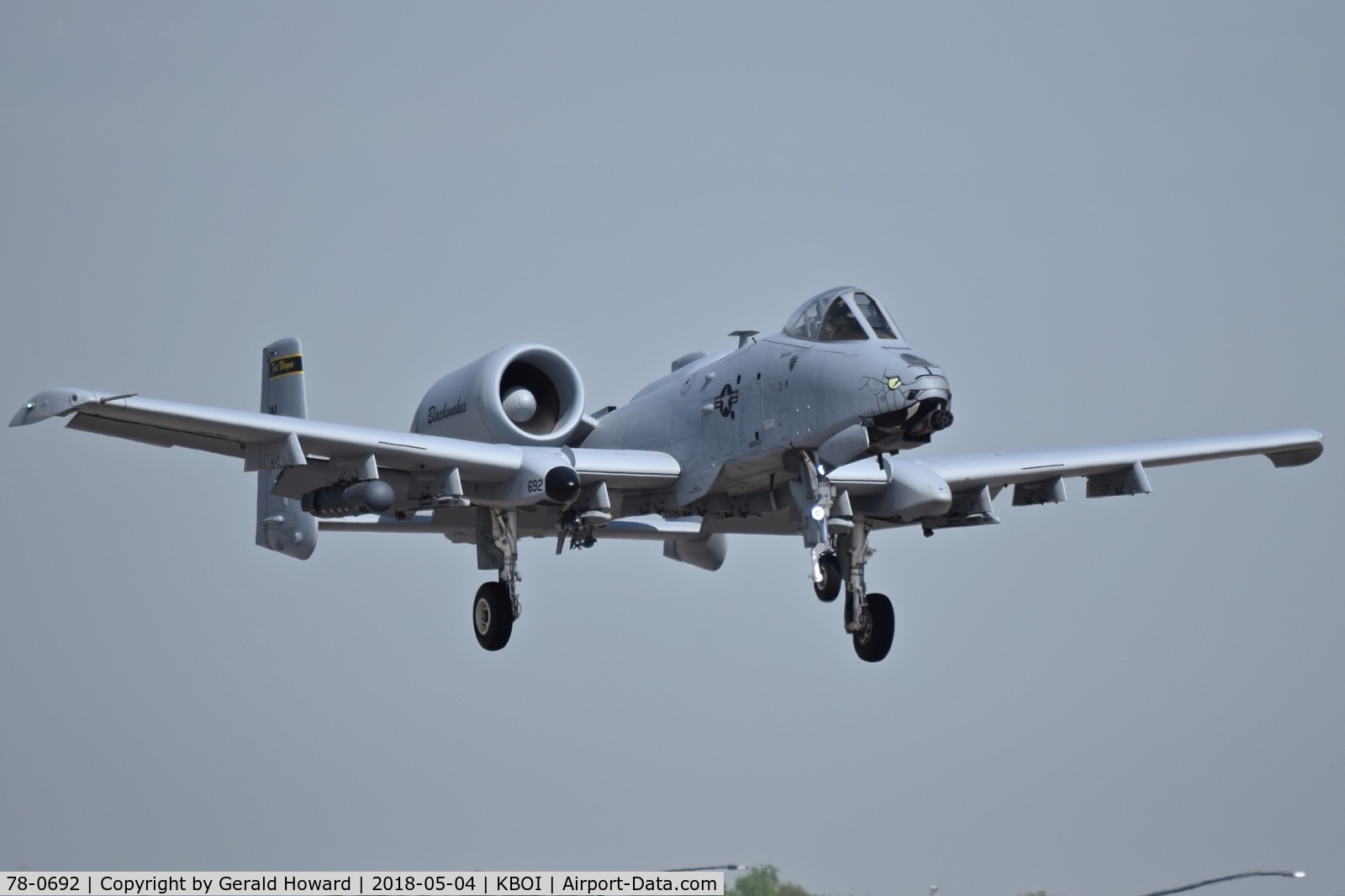 78-0692, 1978 Fairchild Republic A-10C Thunderbolt II C/N A10-0312, On final for RWY 10R. 163rd Fighter Sq. “Blacksnakes”, 122nd Fighter Wing , Fort Wayne, IN ANG.