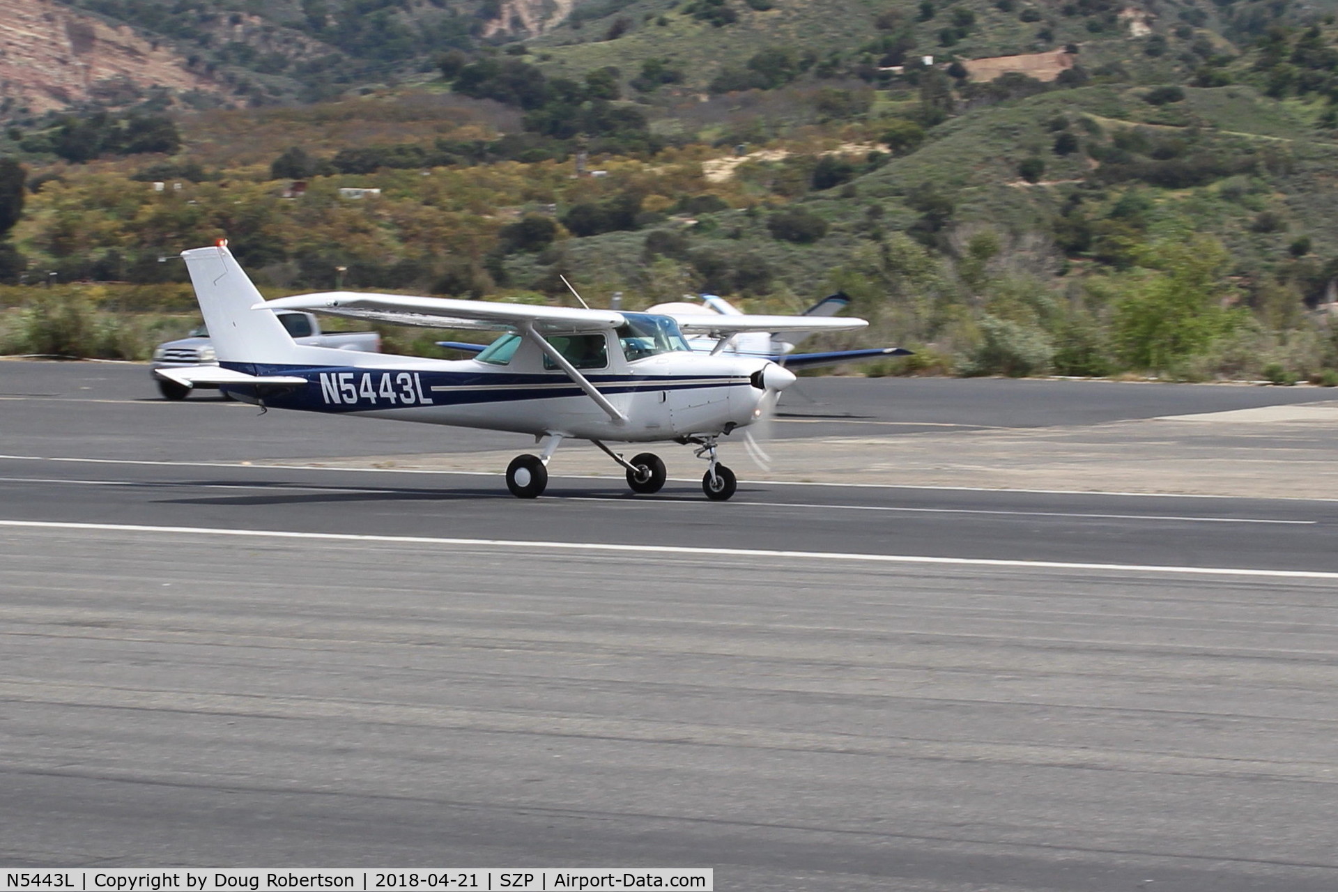 N5443L, 1980 Cessna 152 C/N 15284315, 1980 Cesna 152, Lycoming O-235-L2C 115 hp, landing roll Rwy 22