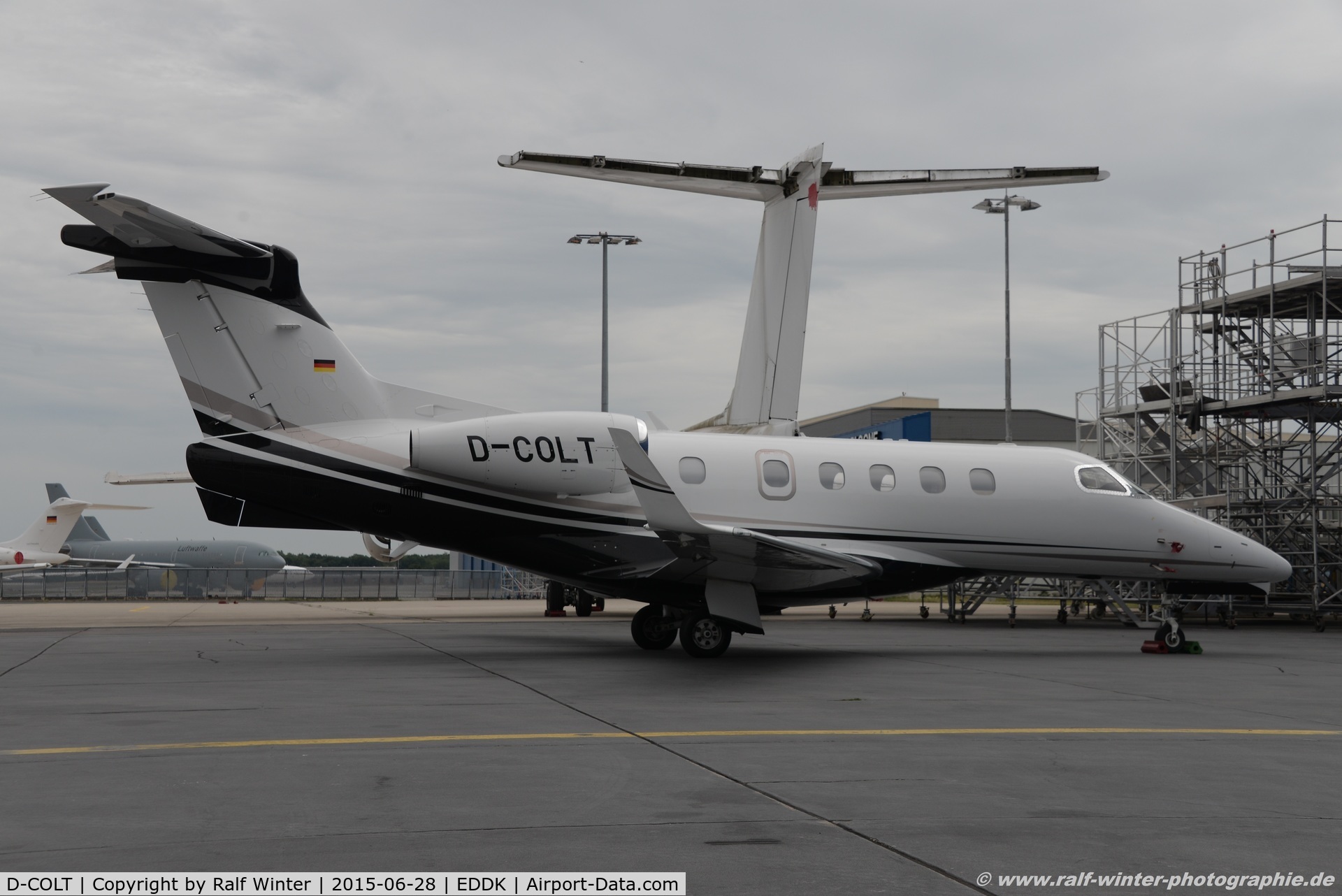 D-COLT, 2014 Embraer EMB-505 Phenom 300 C/N 50500207, Embrear Executive Phenom 300 EMB-505 - HW Aviation - 50500207 - D-COLT - 28.06.2015 - CGN