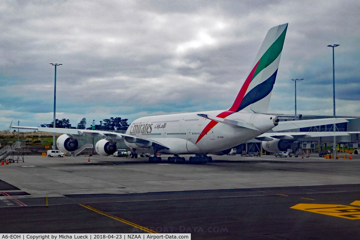 A6-EOH, 2014 Airbus A380-861 C/N 174, At Auckland