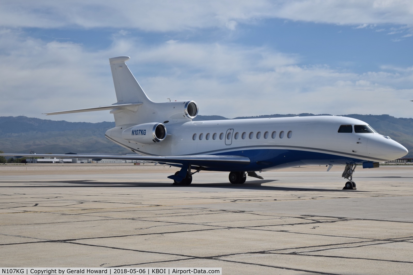 N107KG, 2011 Dassault Falcon 7X C/N 107, Parked on the south GA ramp.