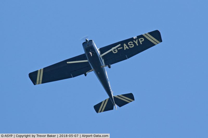 G-ASYP, 1964 Cessna 150E C/N 150-60794, Aircraft leaving Blackbushe