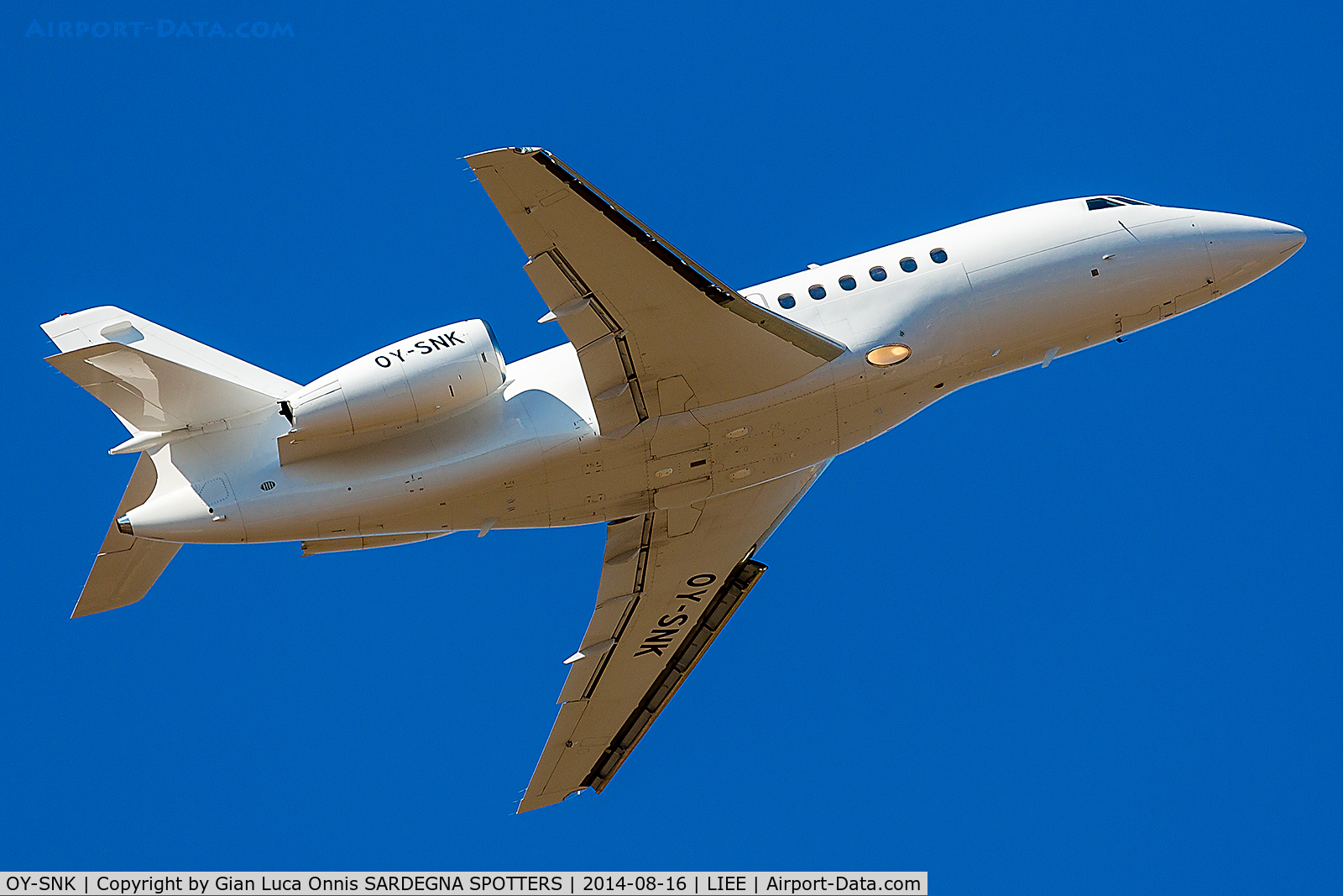 OY-SNK, 2005 Dassault Falcon 2000LX C/N 223, TAKE OFF 32L