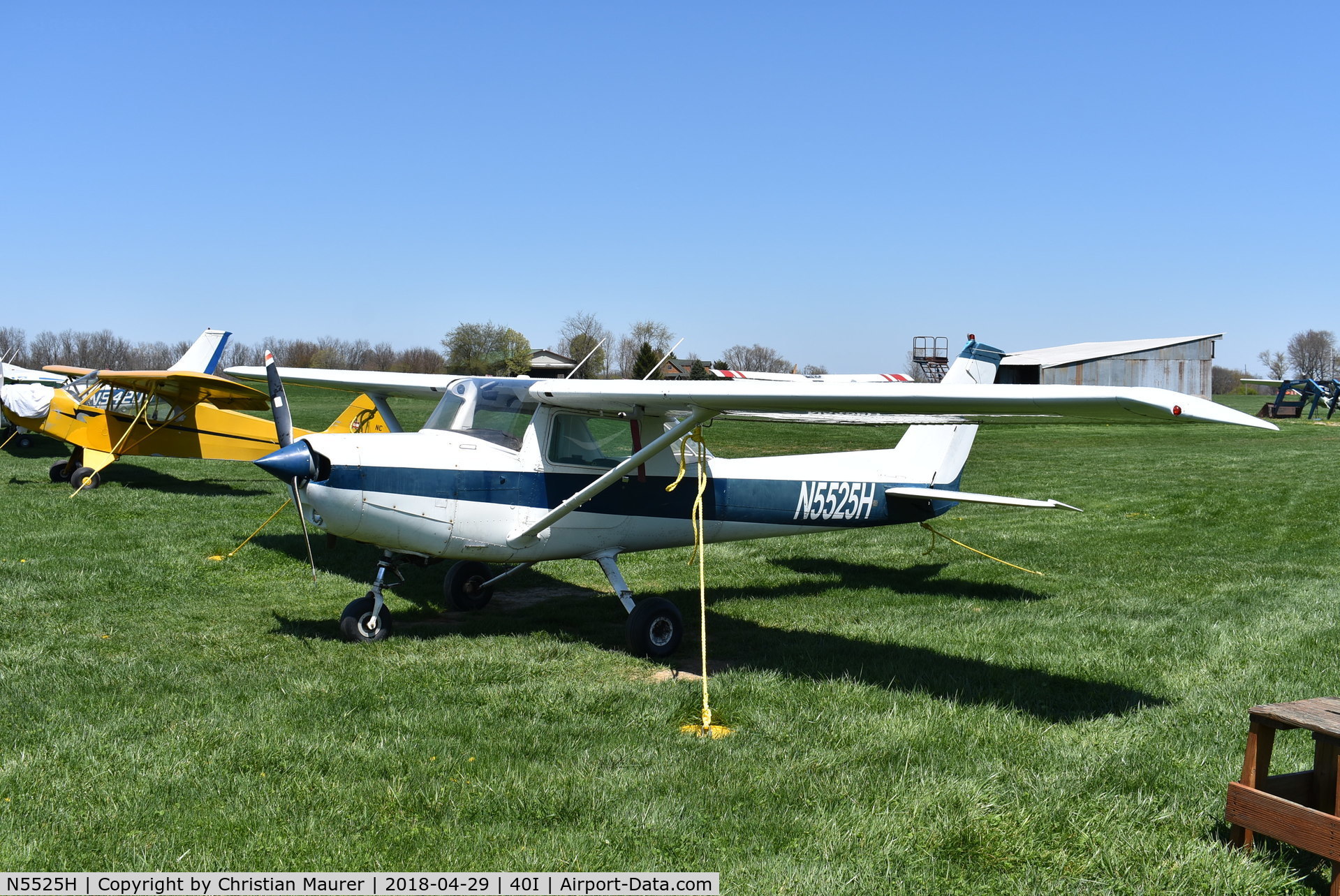 N5525H, 1979 Cessna 152 C/N 15284114, Cessna 152