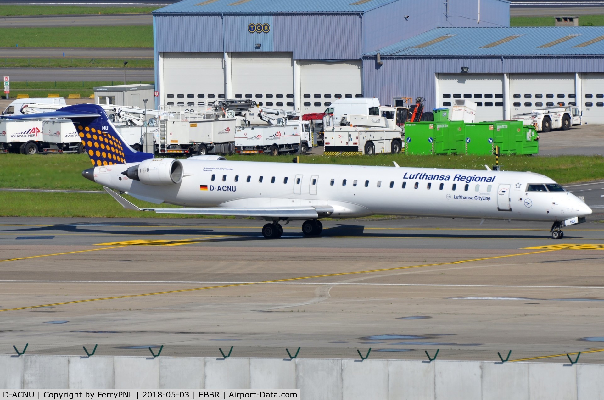 D-ACNU, 2011 Bombardier CRJ-900 NG (CL-600-2D24) C/N 15265, Lufthansa CL900 taxying out