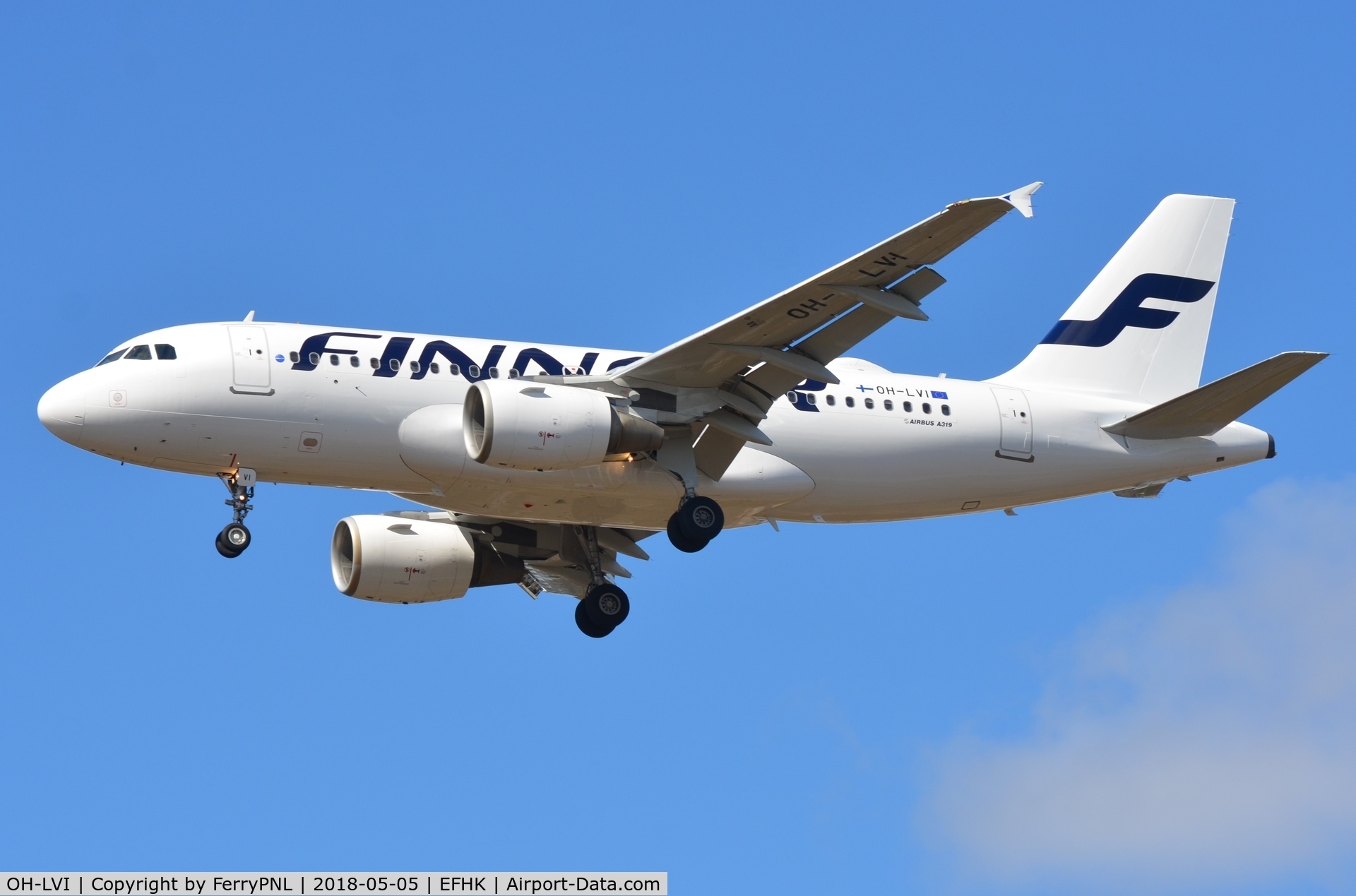 OH-LVI, 2000 Airbus A319-112 C/N 1364, Landing of Finnair A319