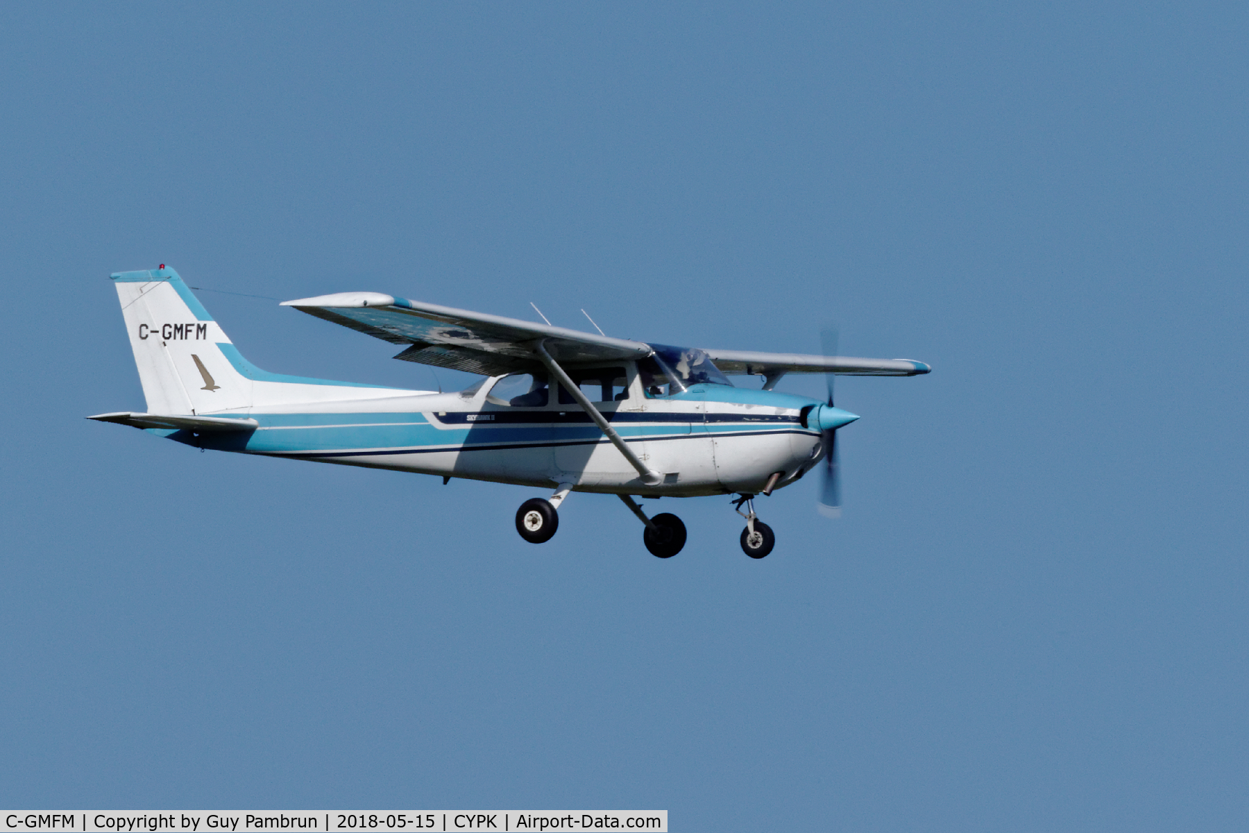 C-GMFM, 1980 Cessna 172N C/N 17273970, Landing
