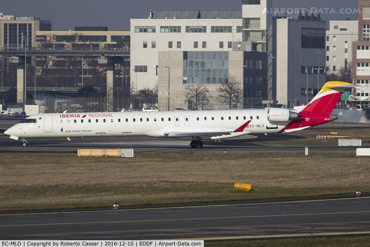 EC-MLO, 2016 Bombardier CRJ-1000 (CL-600-2E25) C/N 19050, Frankfurt Airport