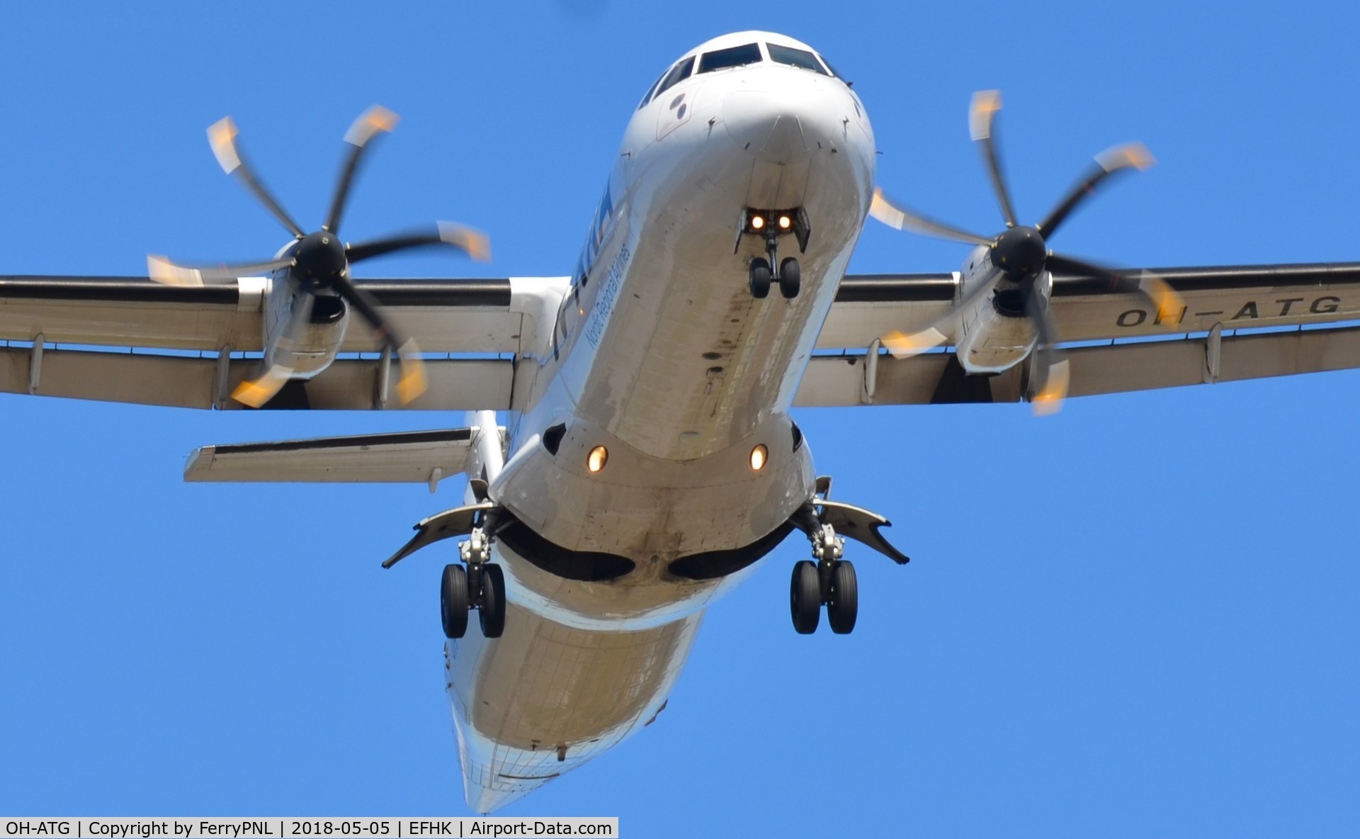 OH-ATG, 2007 ATR 72-212A C/N 757, Norra ATR72 passing closely overhead for landing.